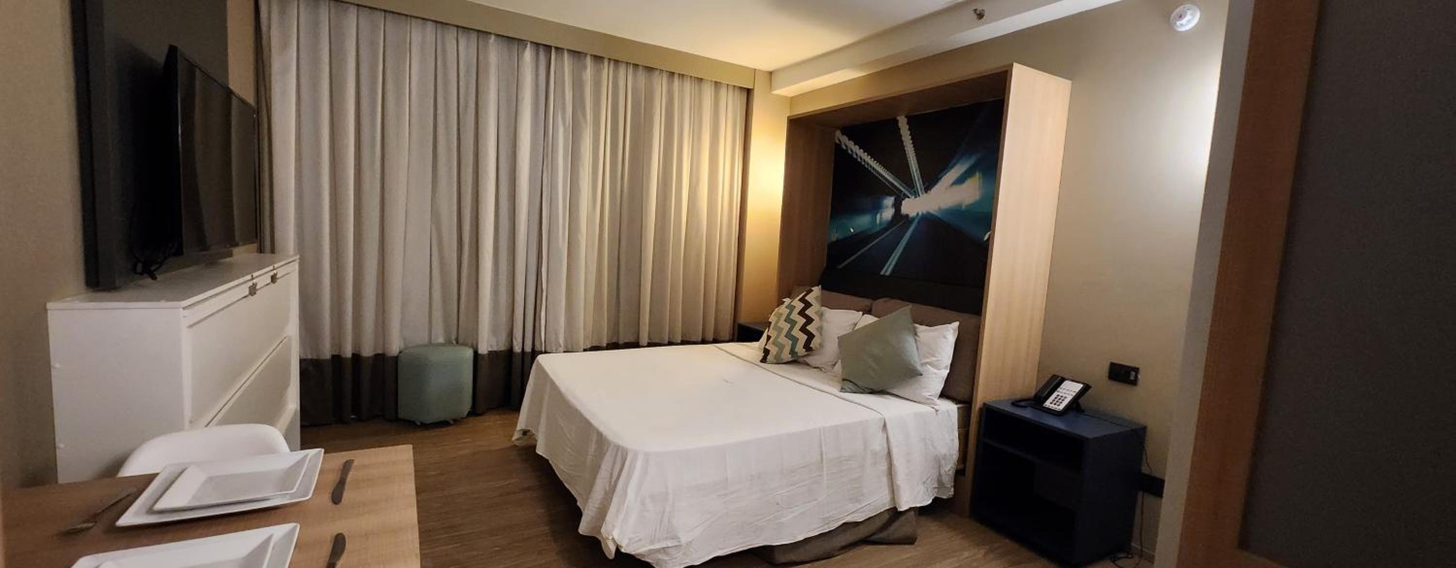 Deluxe Room (1 adult + 1 child)