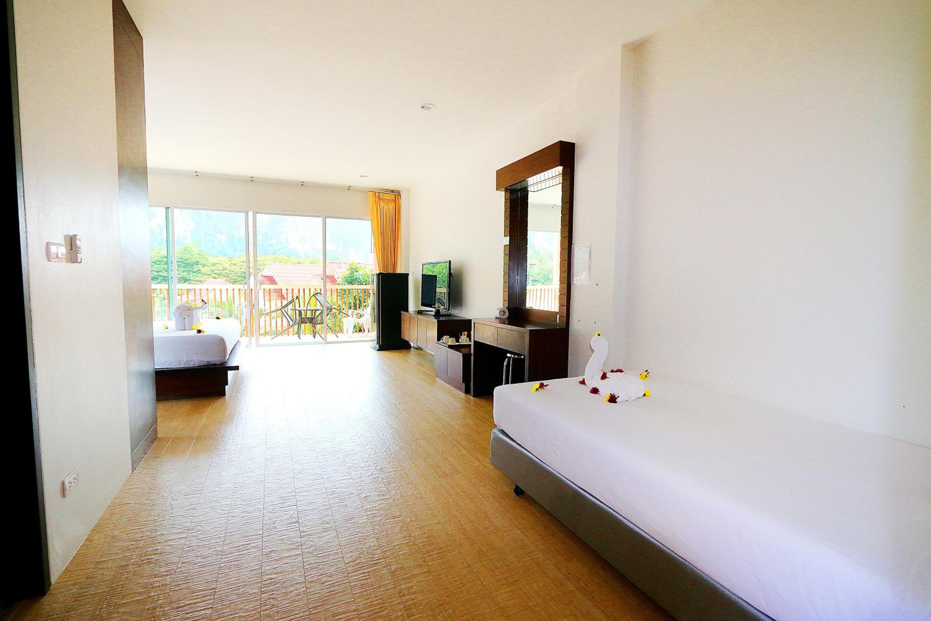 Deluxe Triple Room - Photo 4