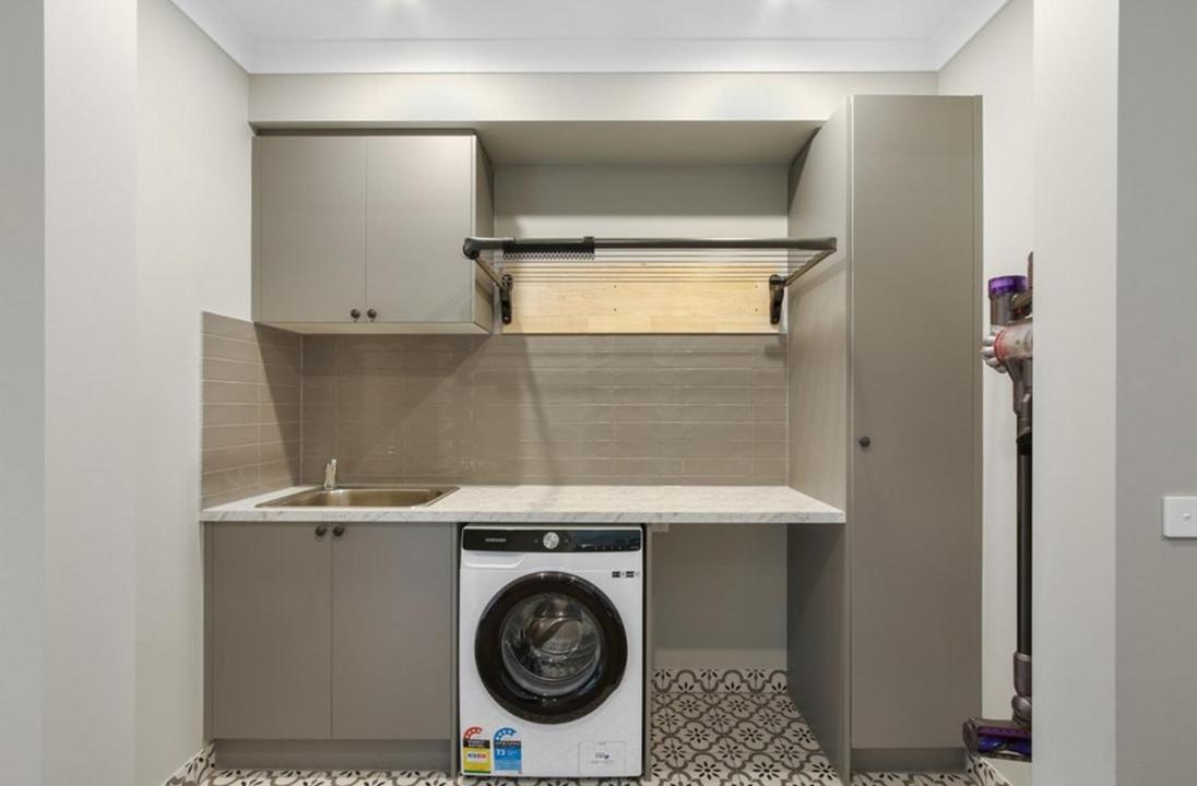 Two-Bedroom House photo 3