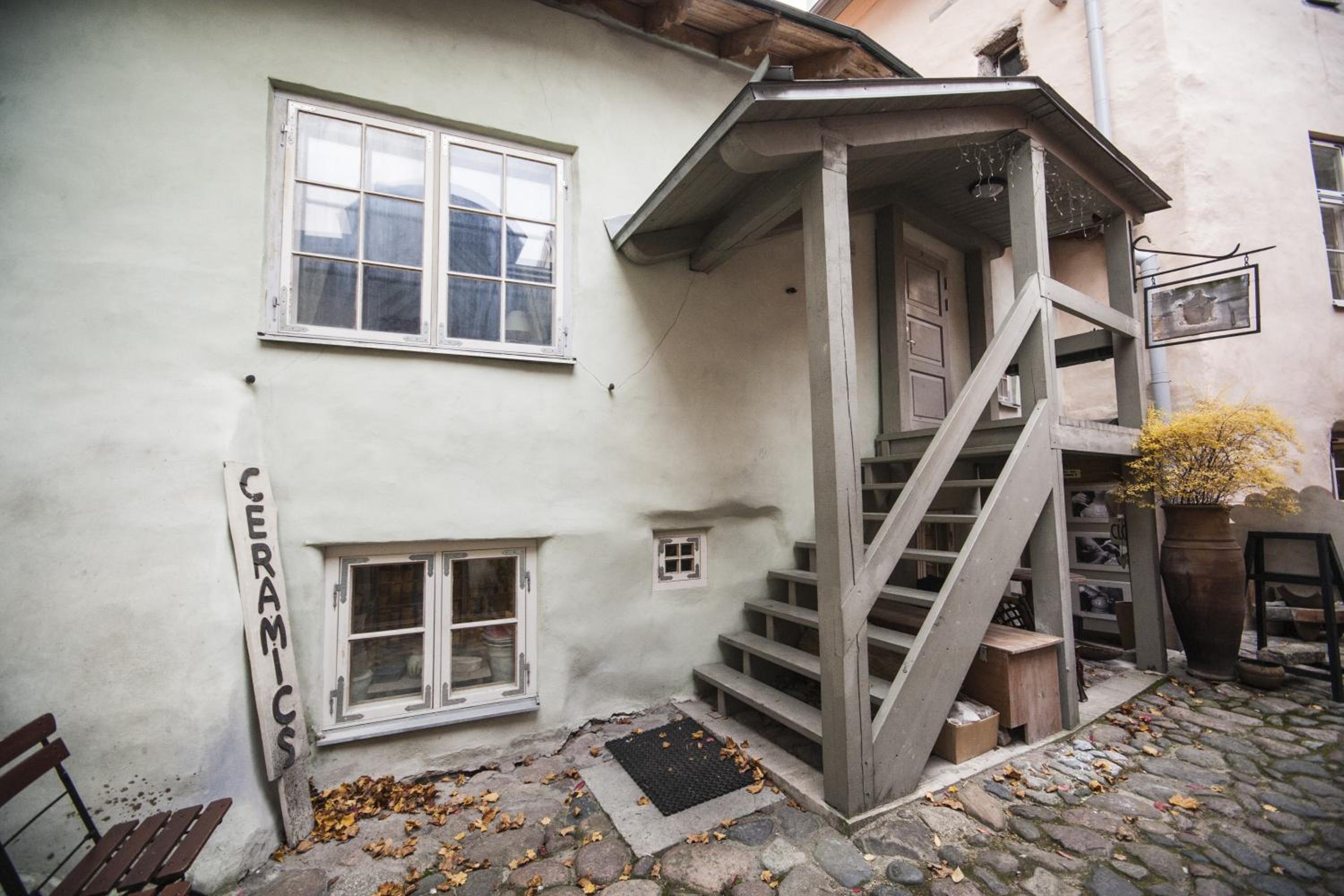 Suite - Annex - Photo 12
