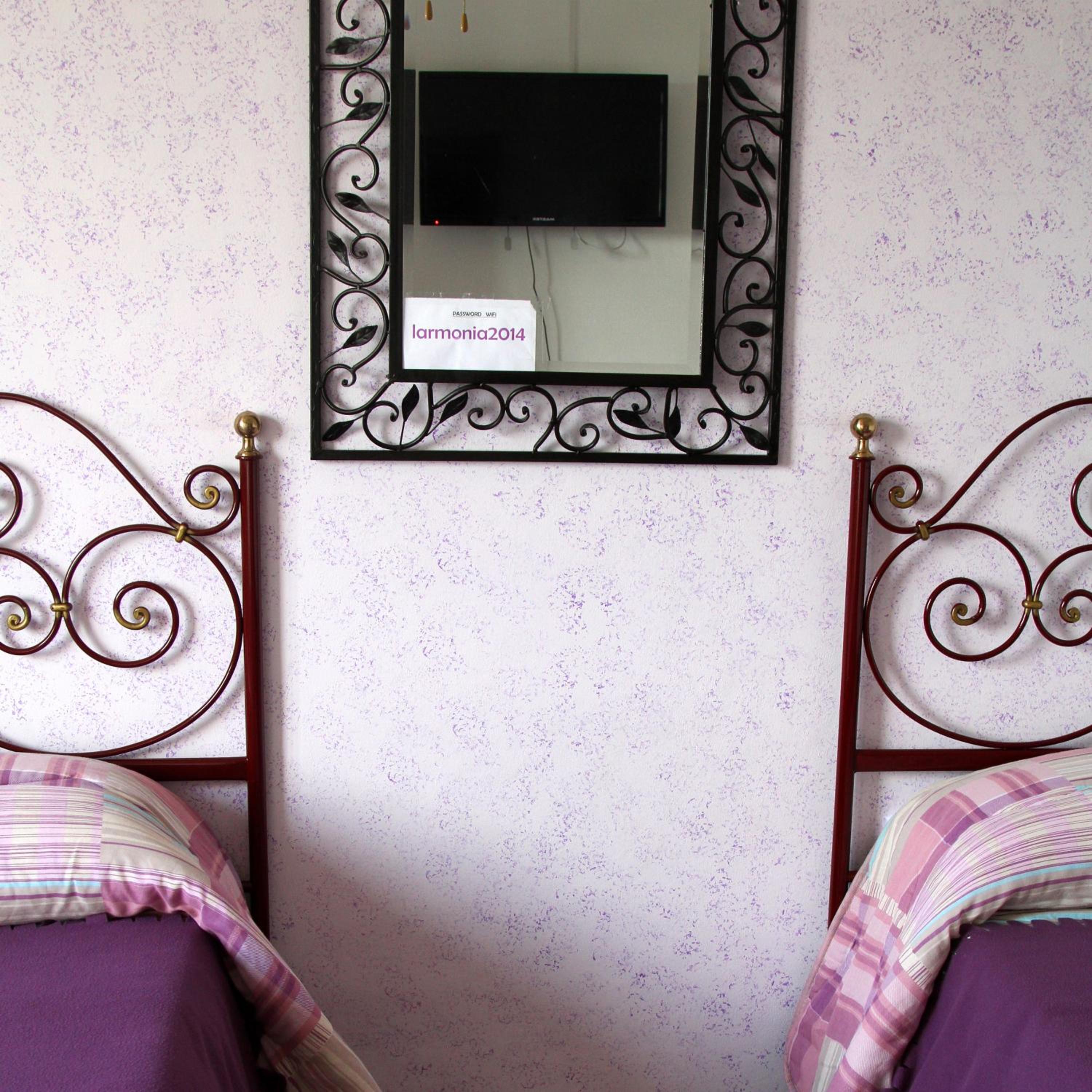 Double or Twin Room with Private Bathroom photo 3