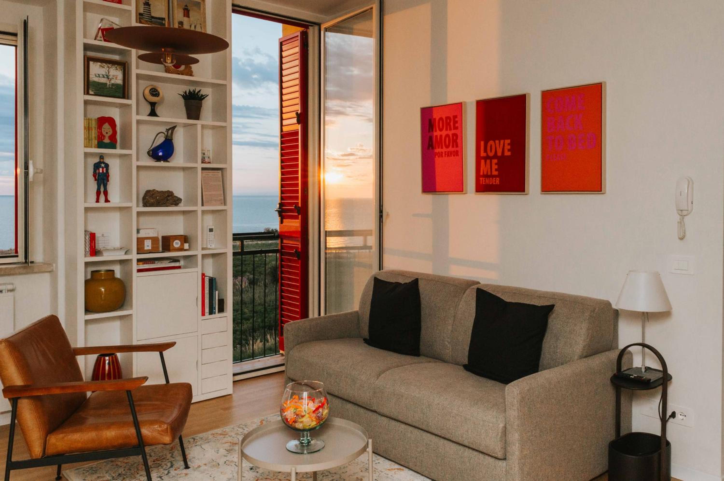 One-Bedroom Deluxe Apartment