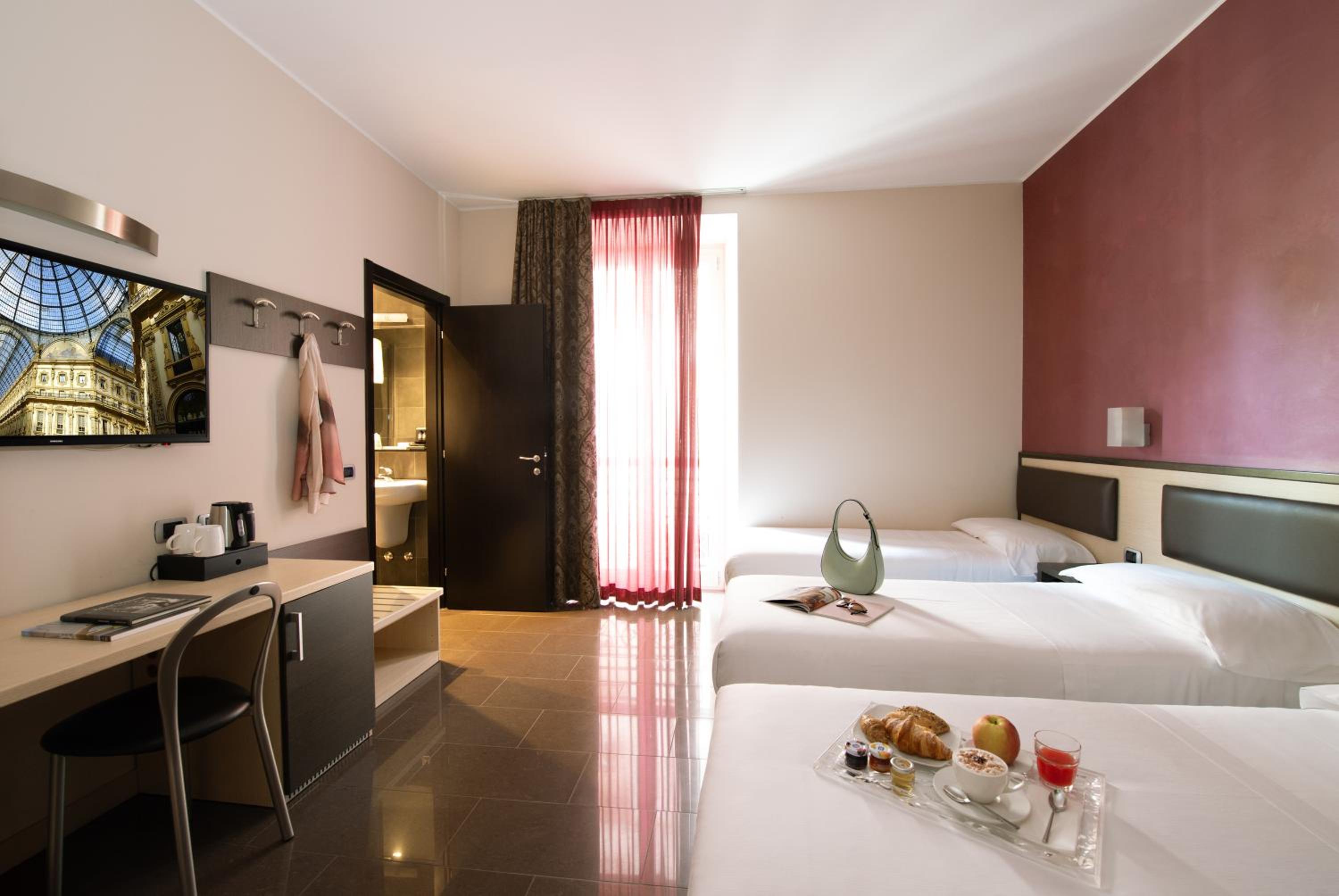 Triple Room