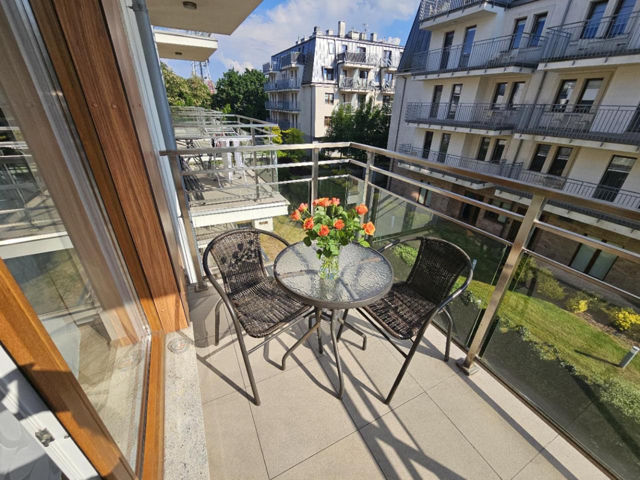 Apartment with Terrace - Photo 33