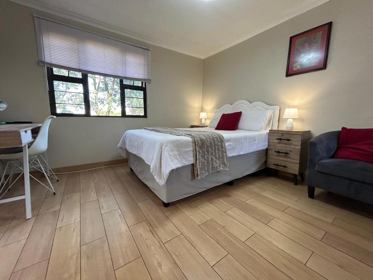 Apartment photo 3