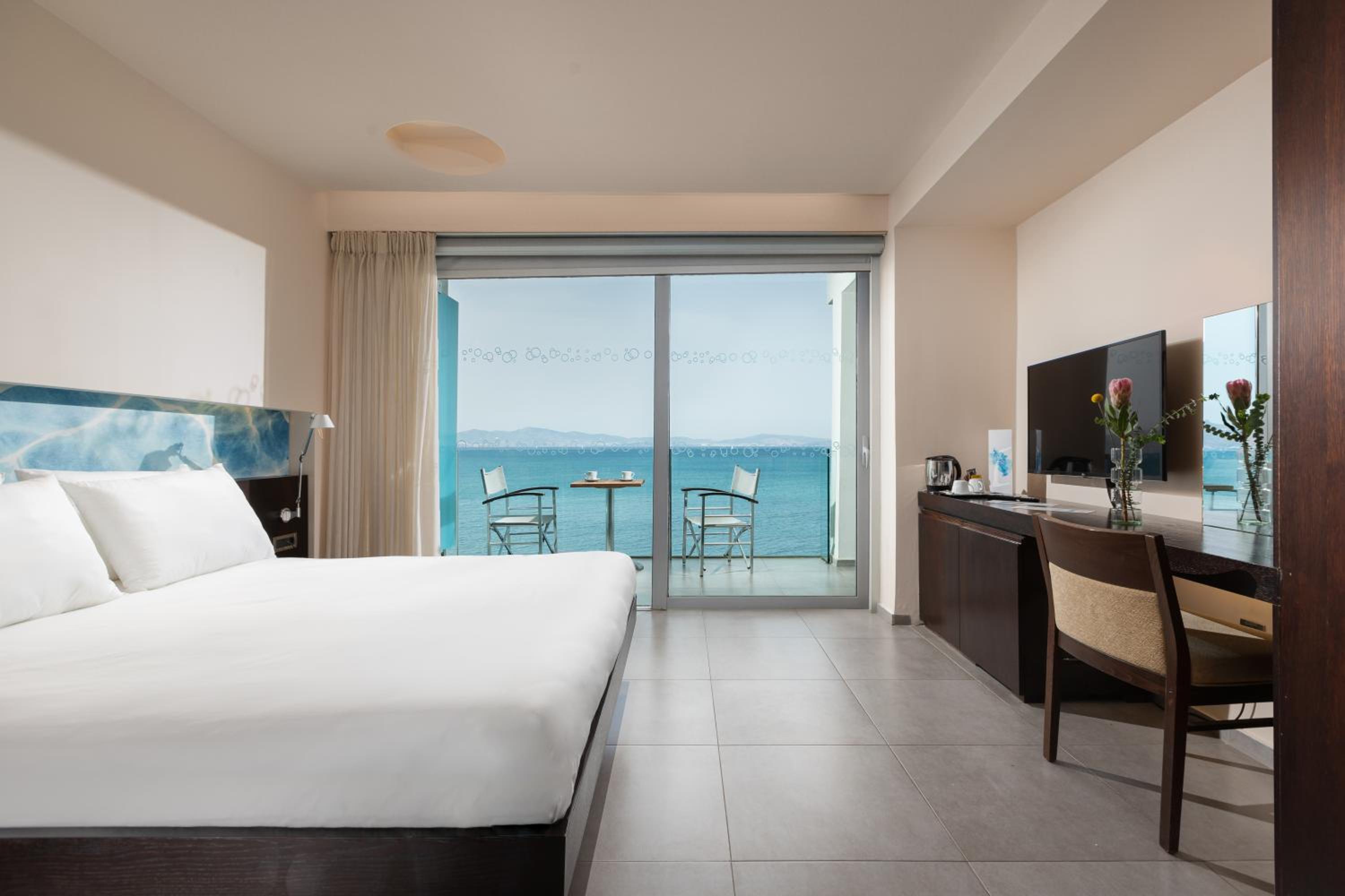 Junior Suite with Sea View - Photo 10