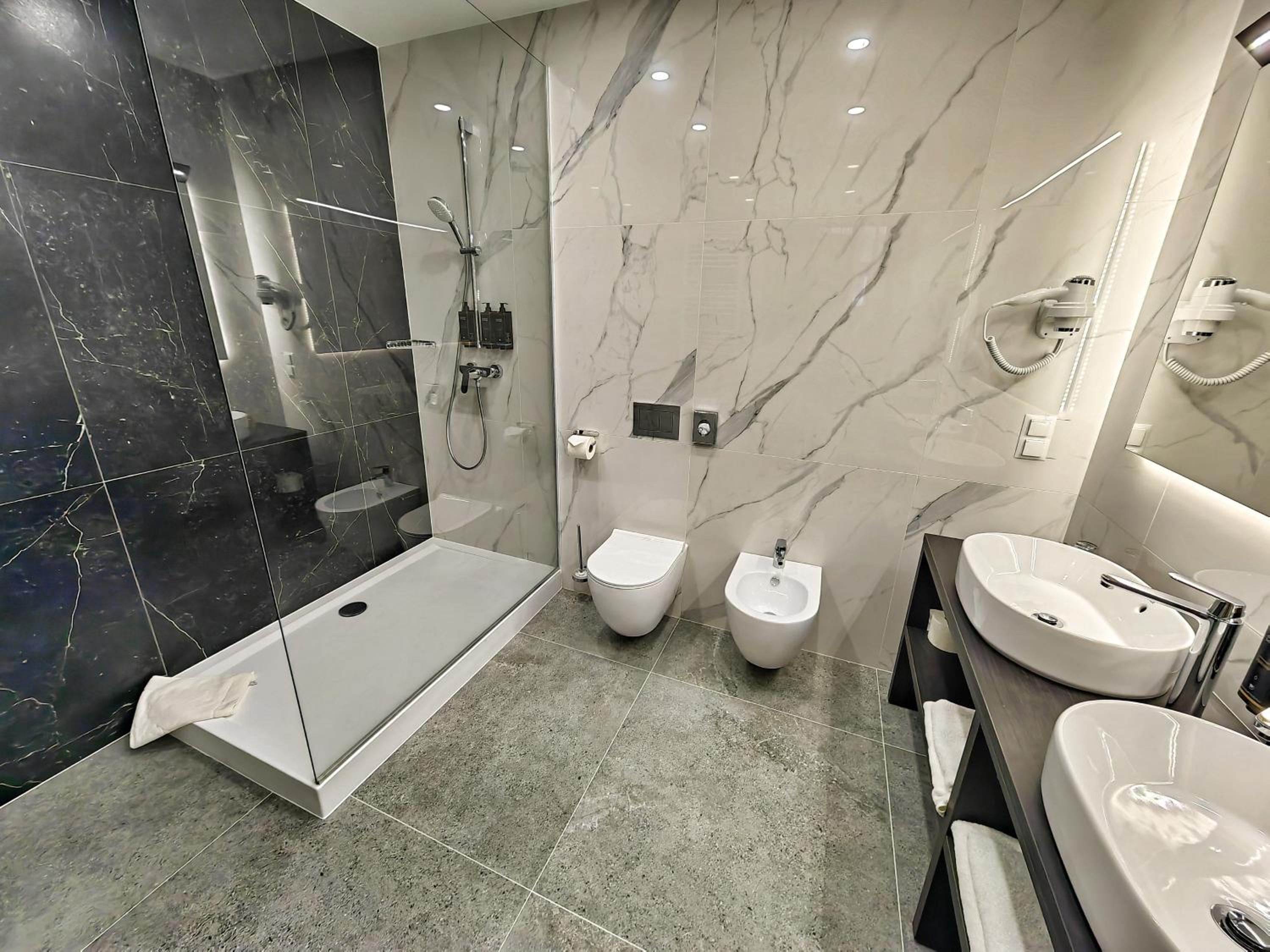 Standard Apartment with One Double Bed - Photo 3