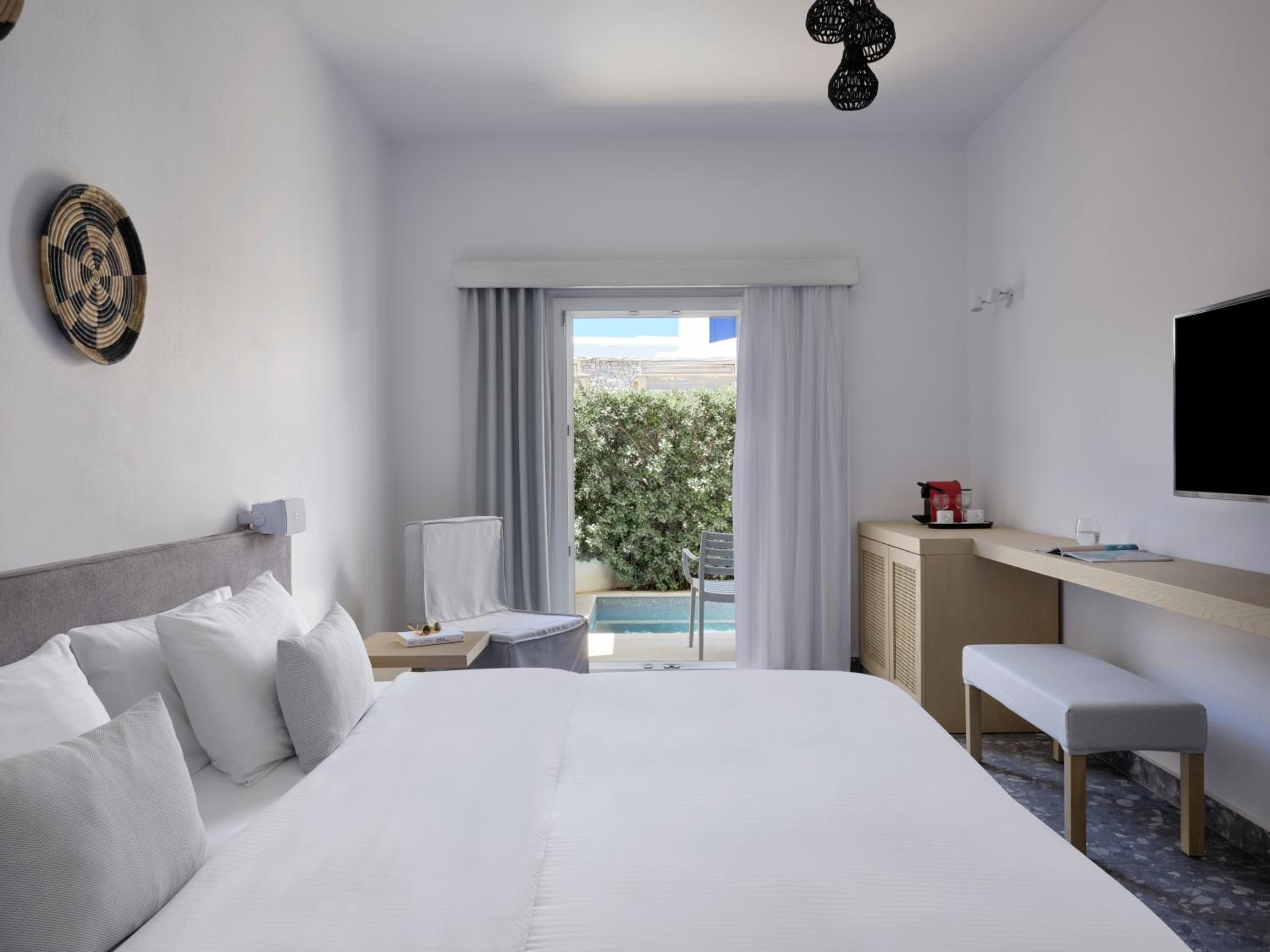 Double Room with Plunge Pool - Photo 3