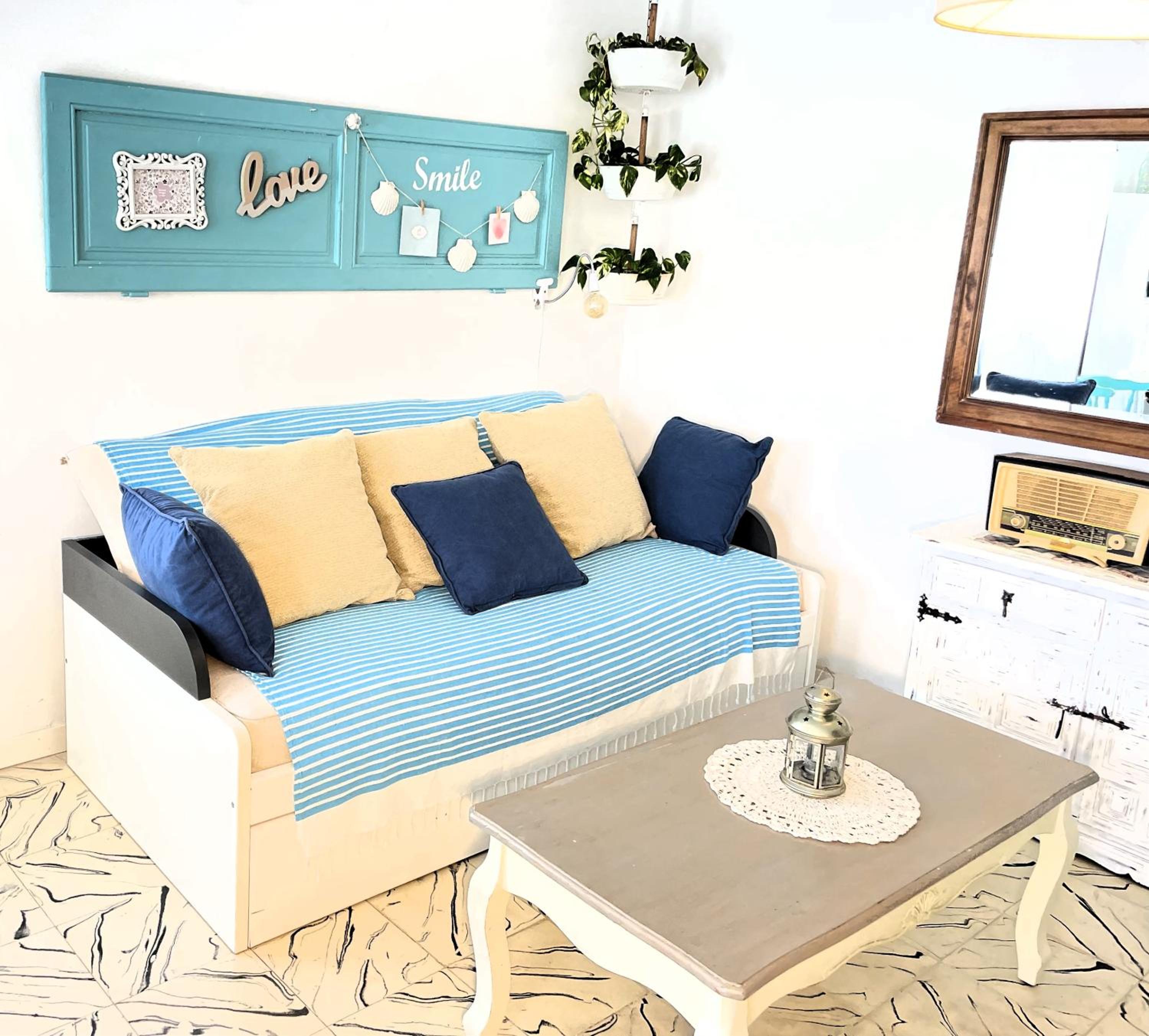One-Bedroom Apartment with Balcony photo 2