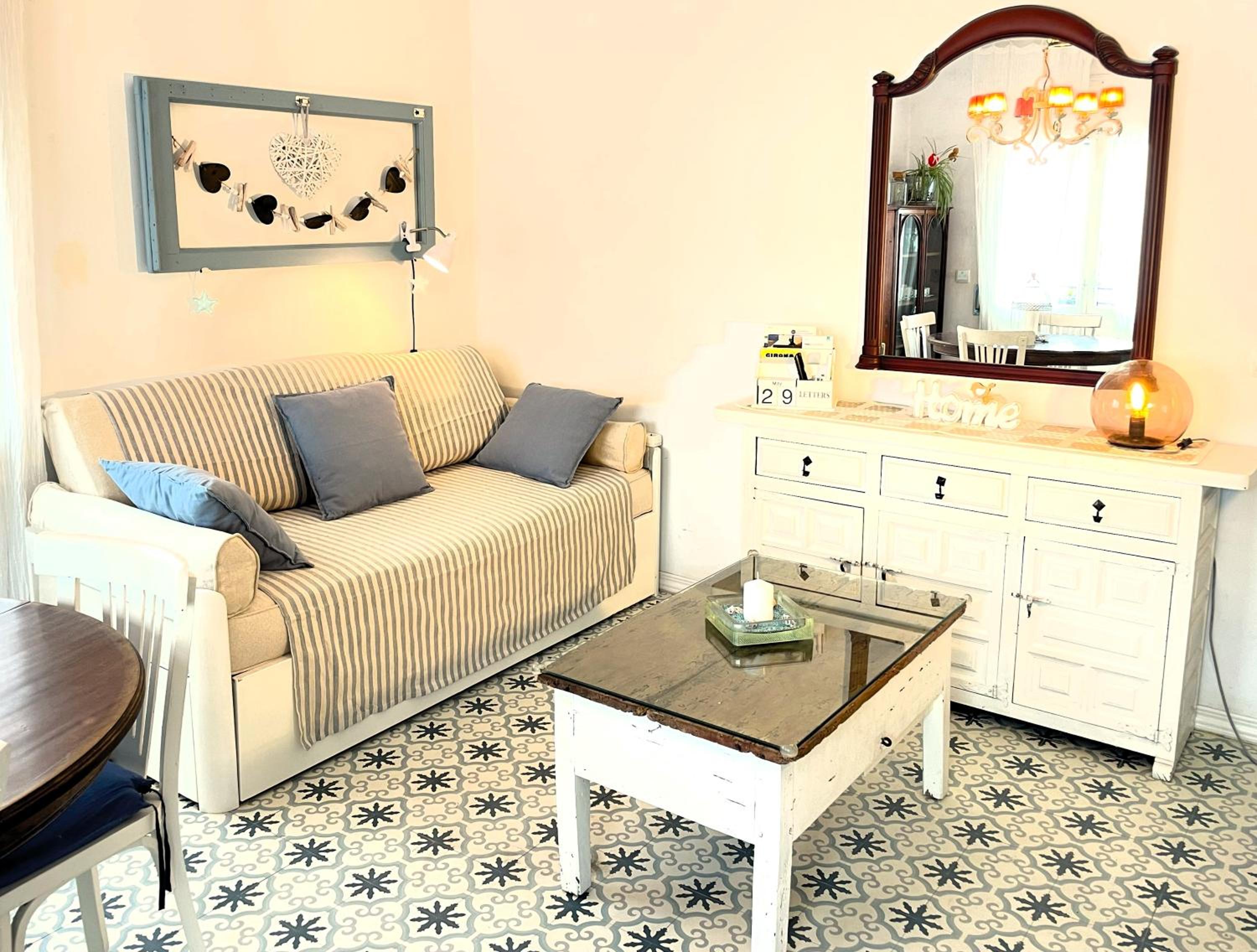 One-Bedroom Apartment with Balcony