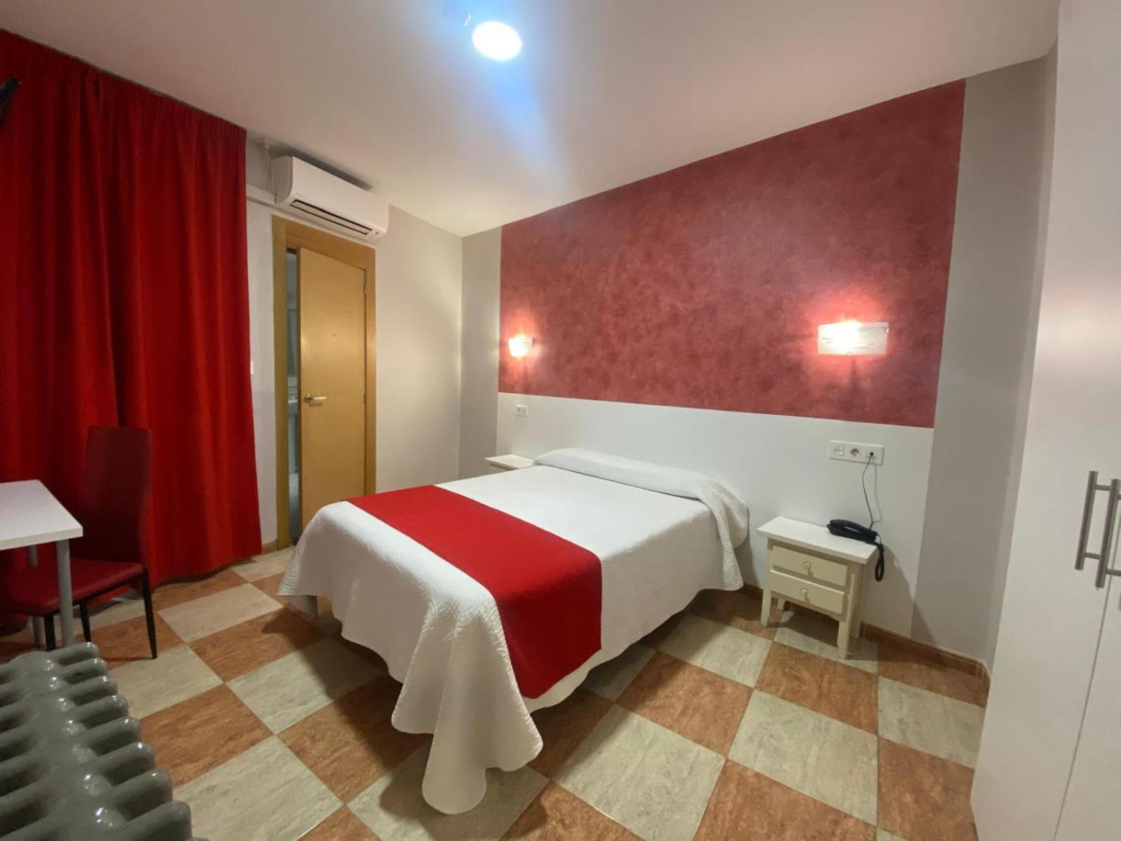 Habitación Doble o con Dos Camas