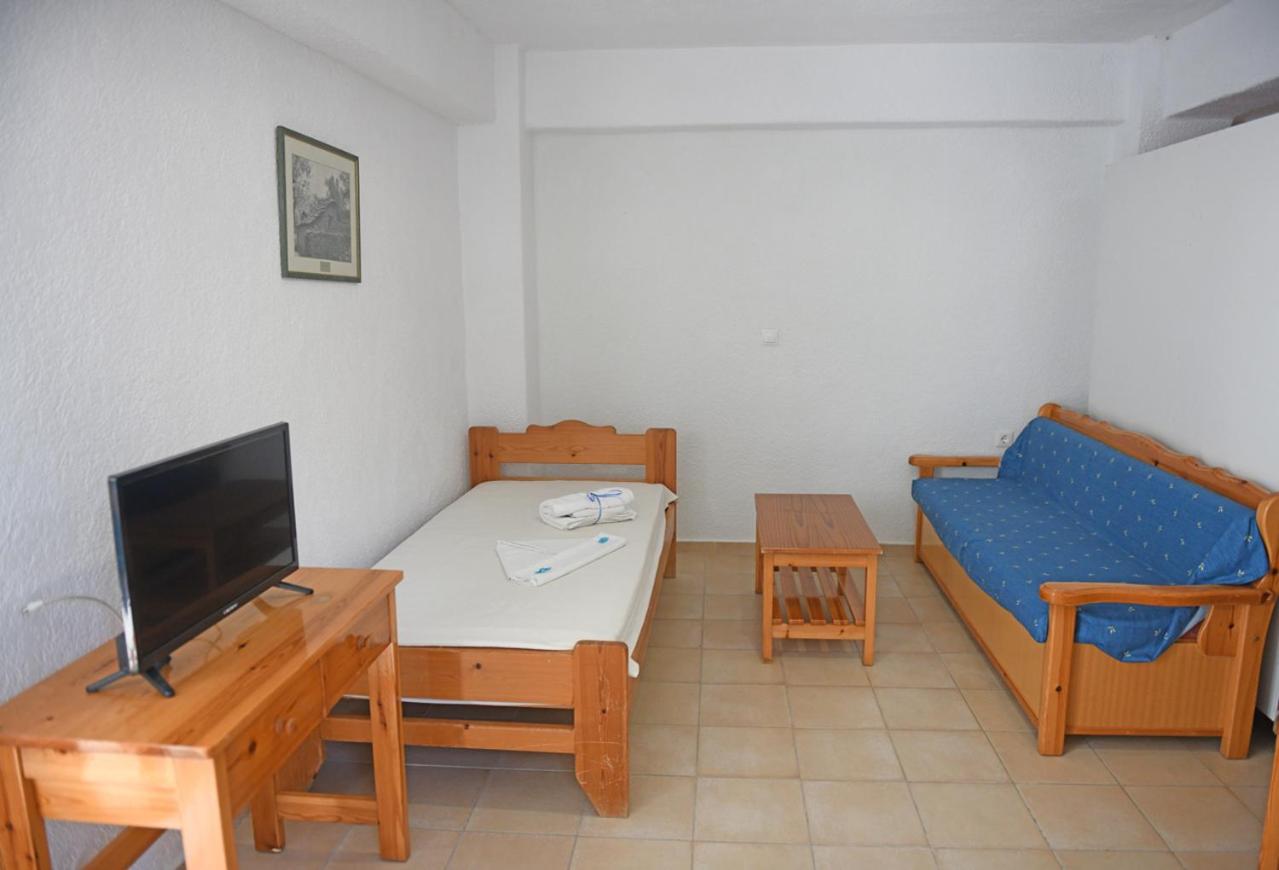 Studio With Sofa Bed