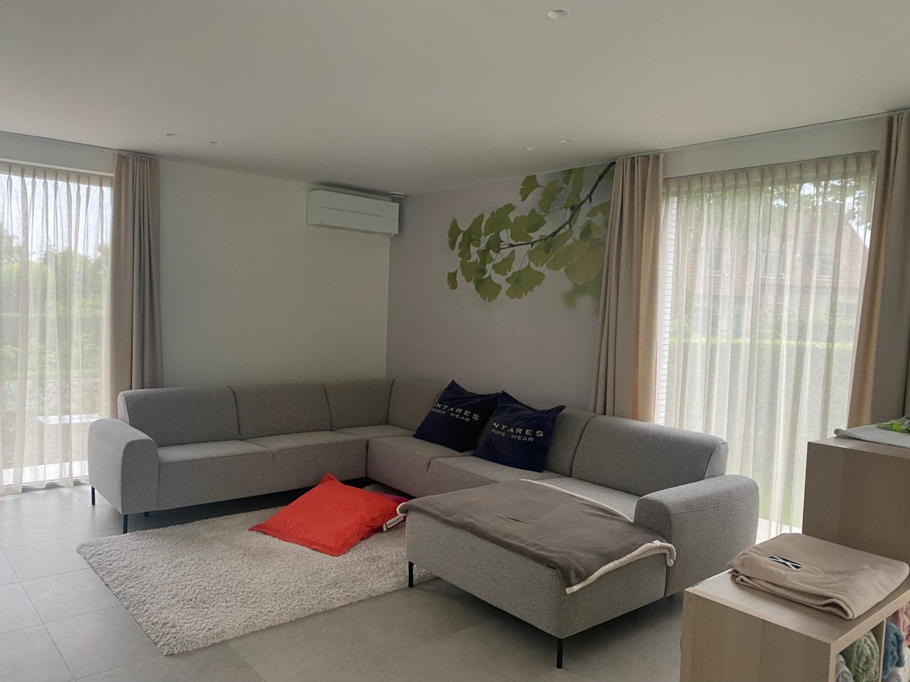 Three-Bedroom Villa photo 3
