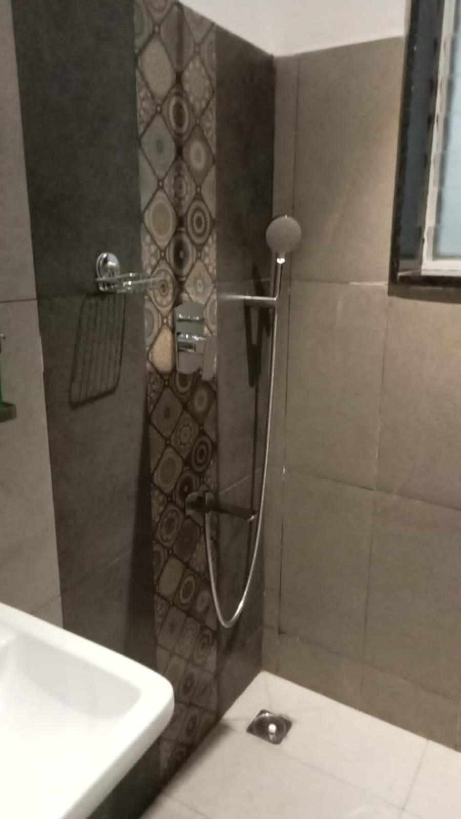 Double Room - Photo 12