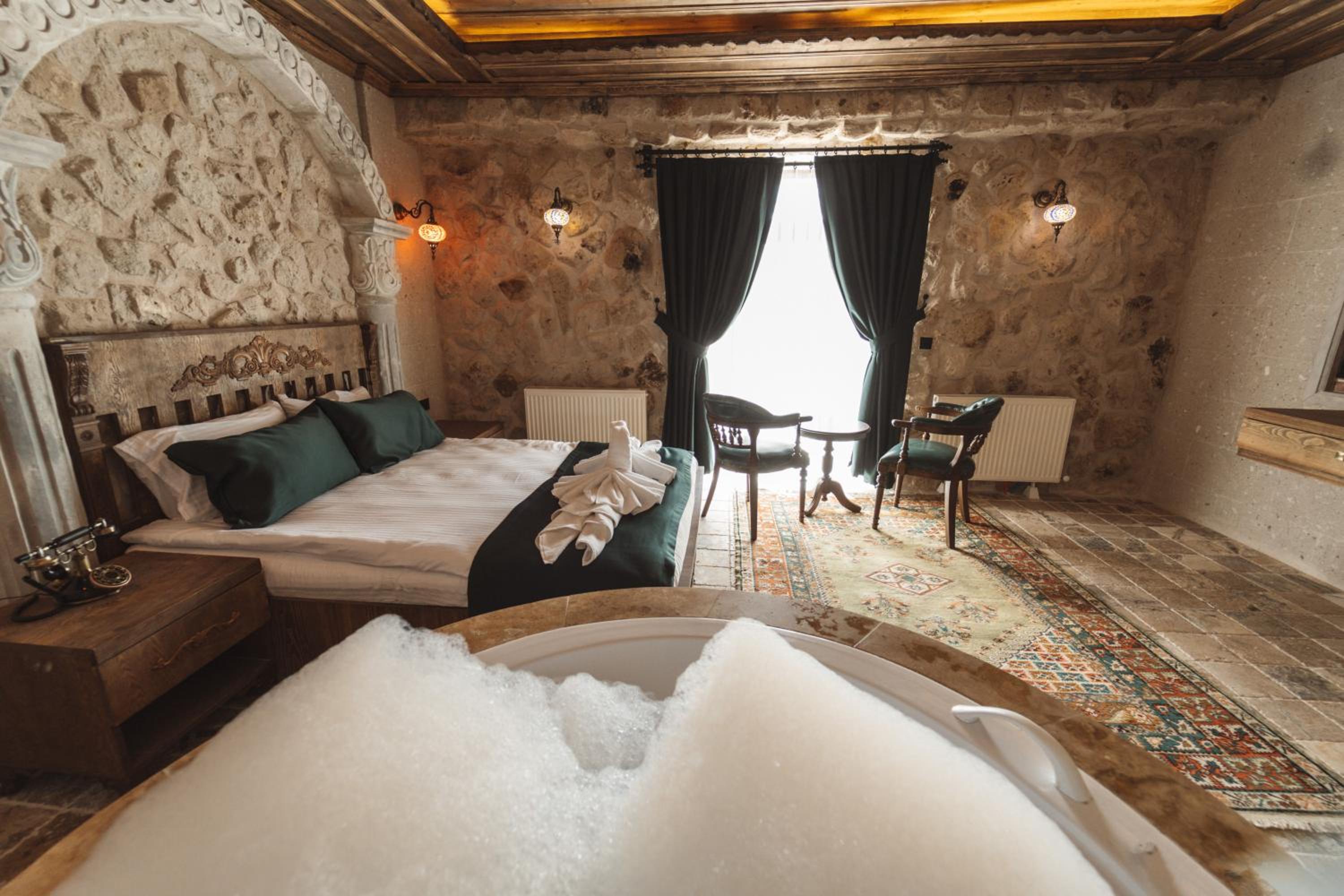 Superior Suite - Photo 1