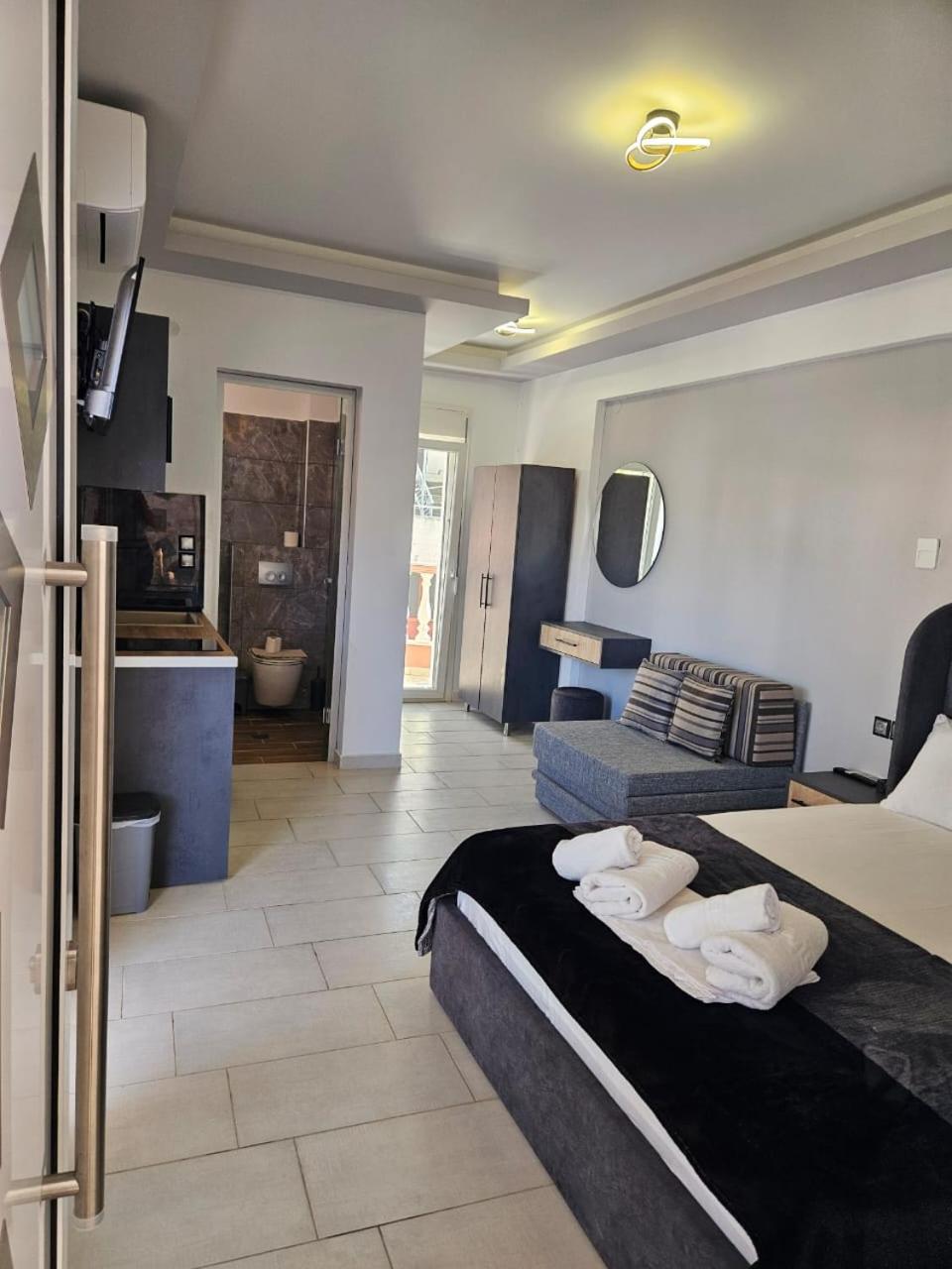Classic Triple Room photo 1