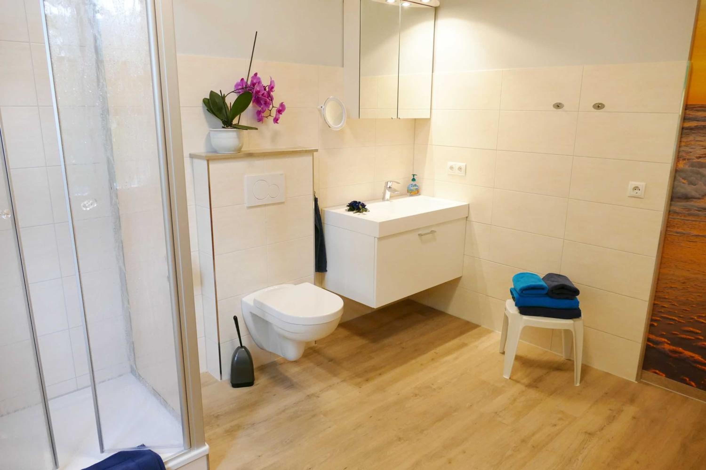 One-Bedroom Apartment with Terrace photo 3