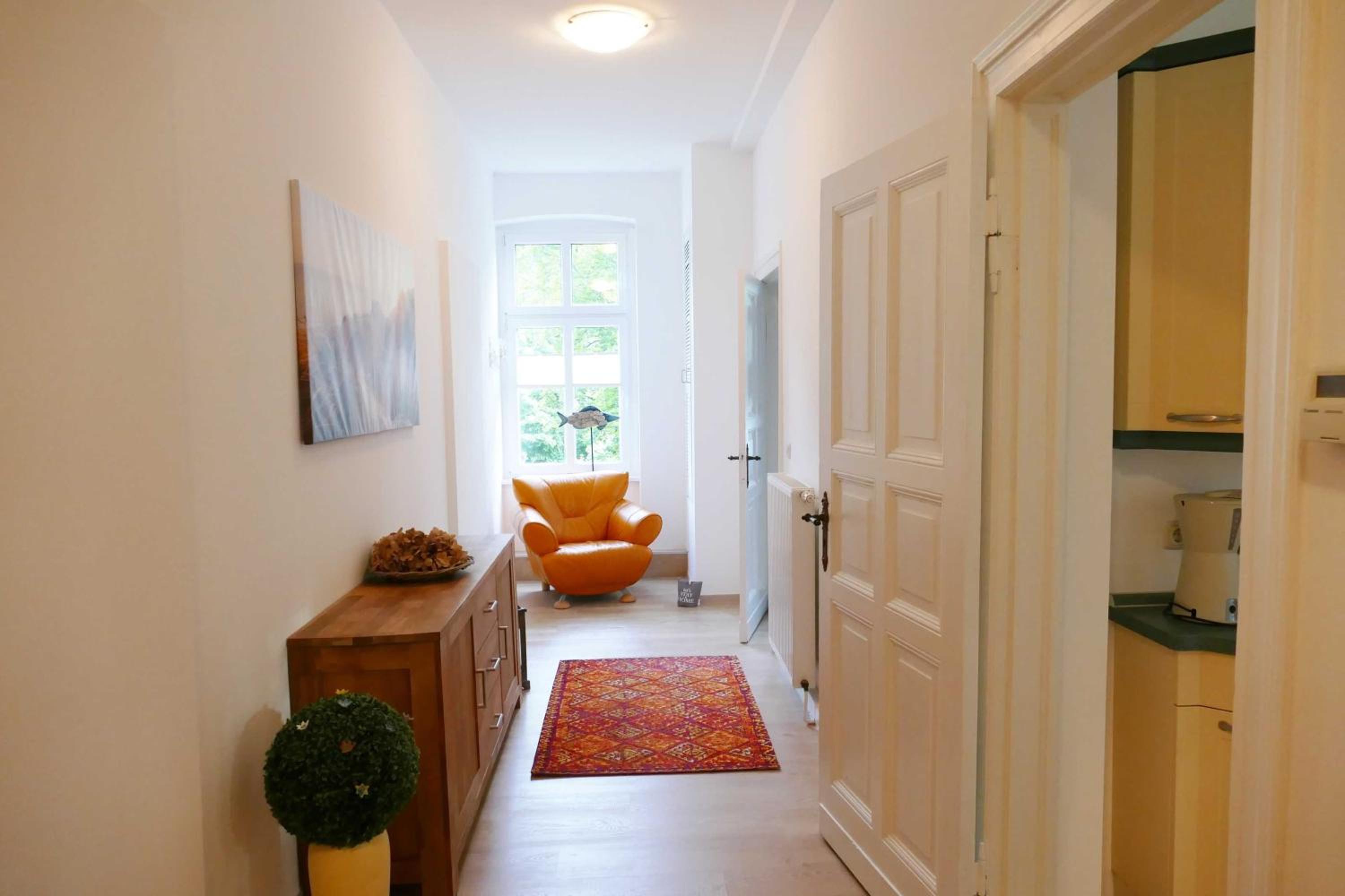 One-Bedroom Apartment with Terrace photo 2