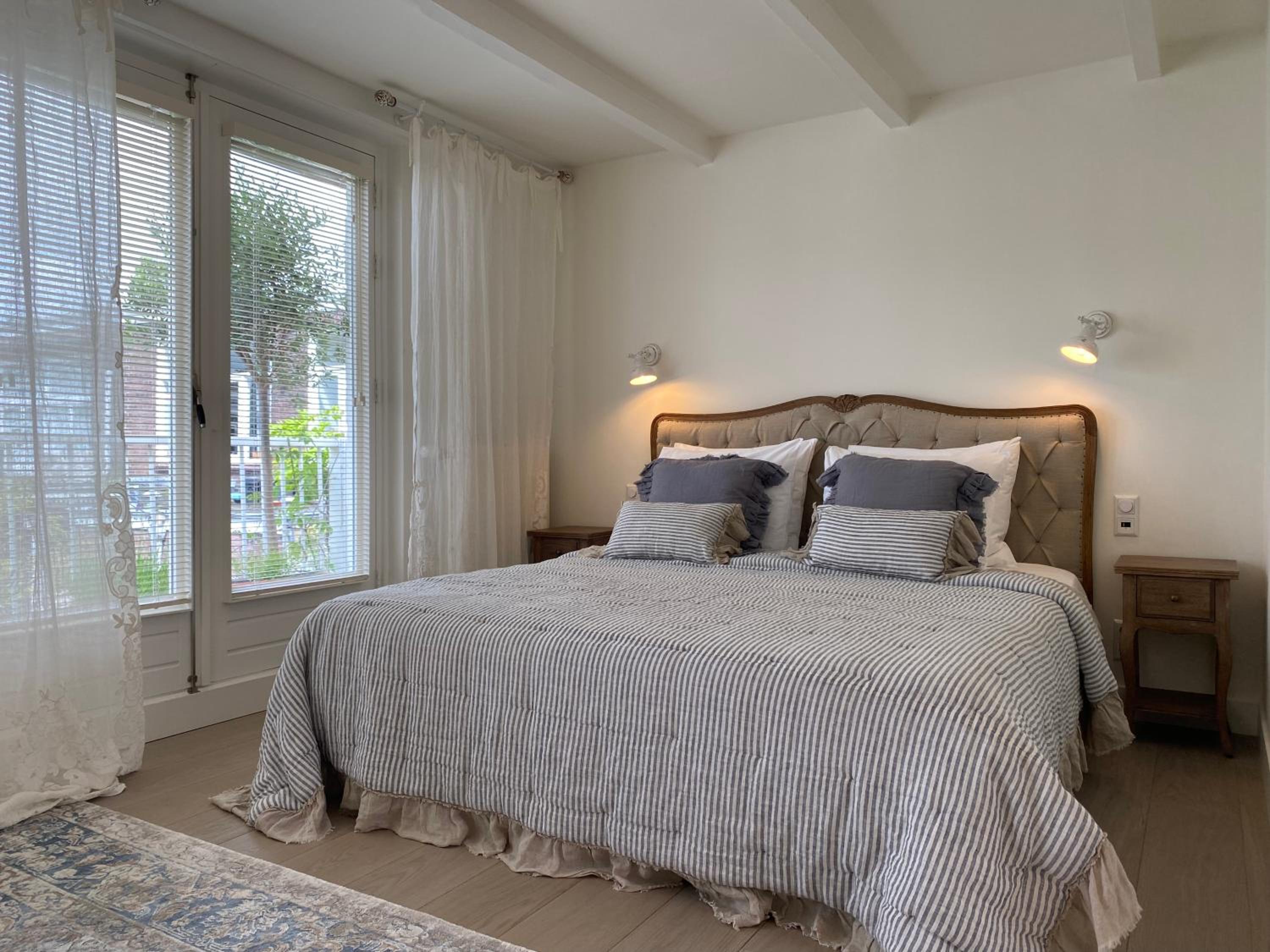 Deluxe Family Suite photo 2