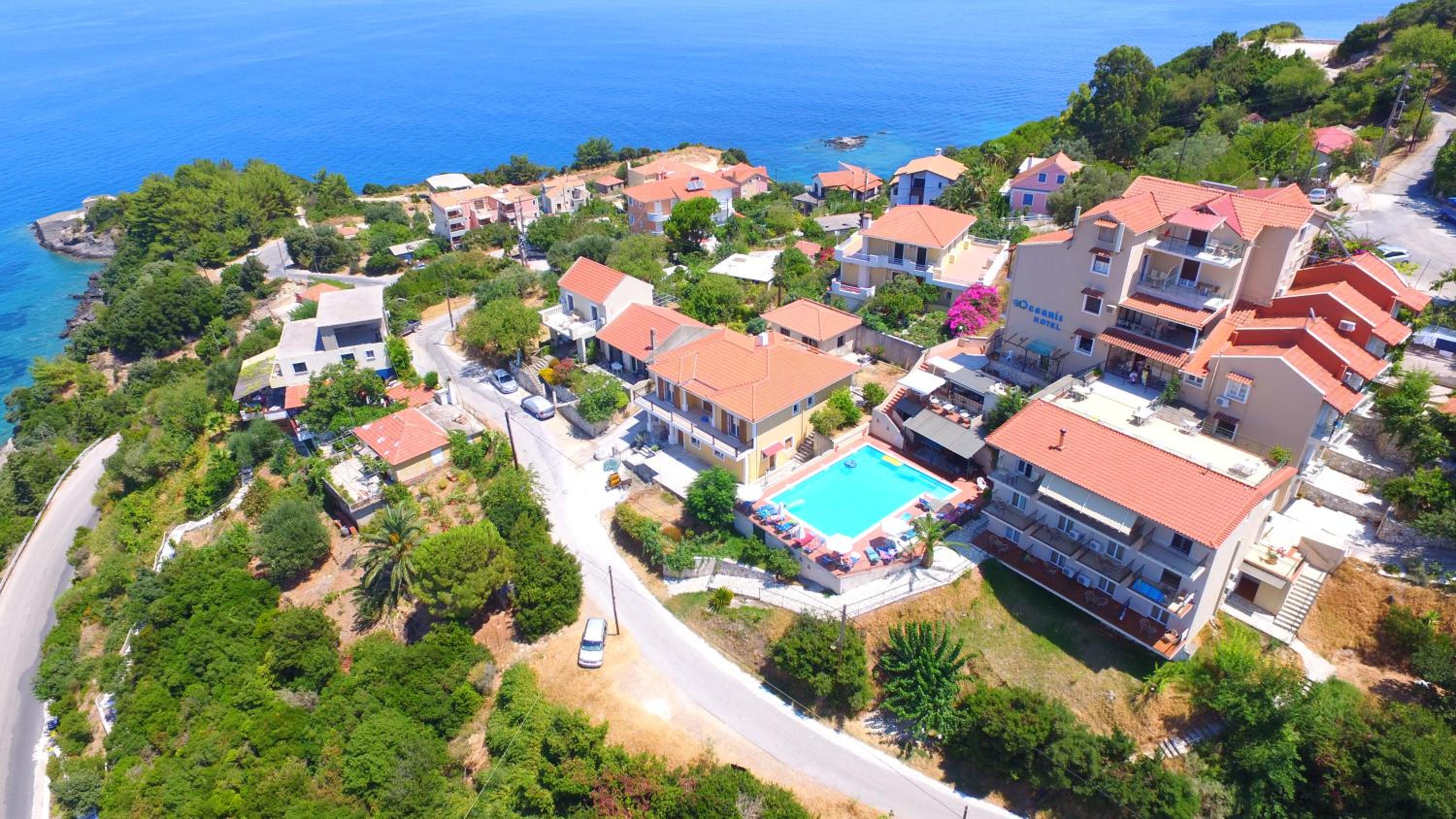Standard Double or Twin Room with Sea View - Photo 18