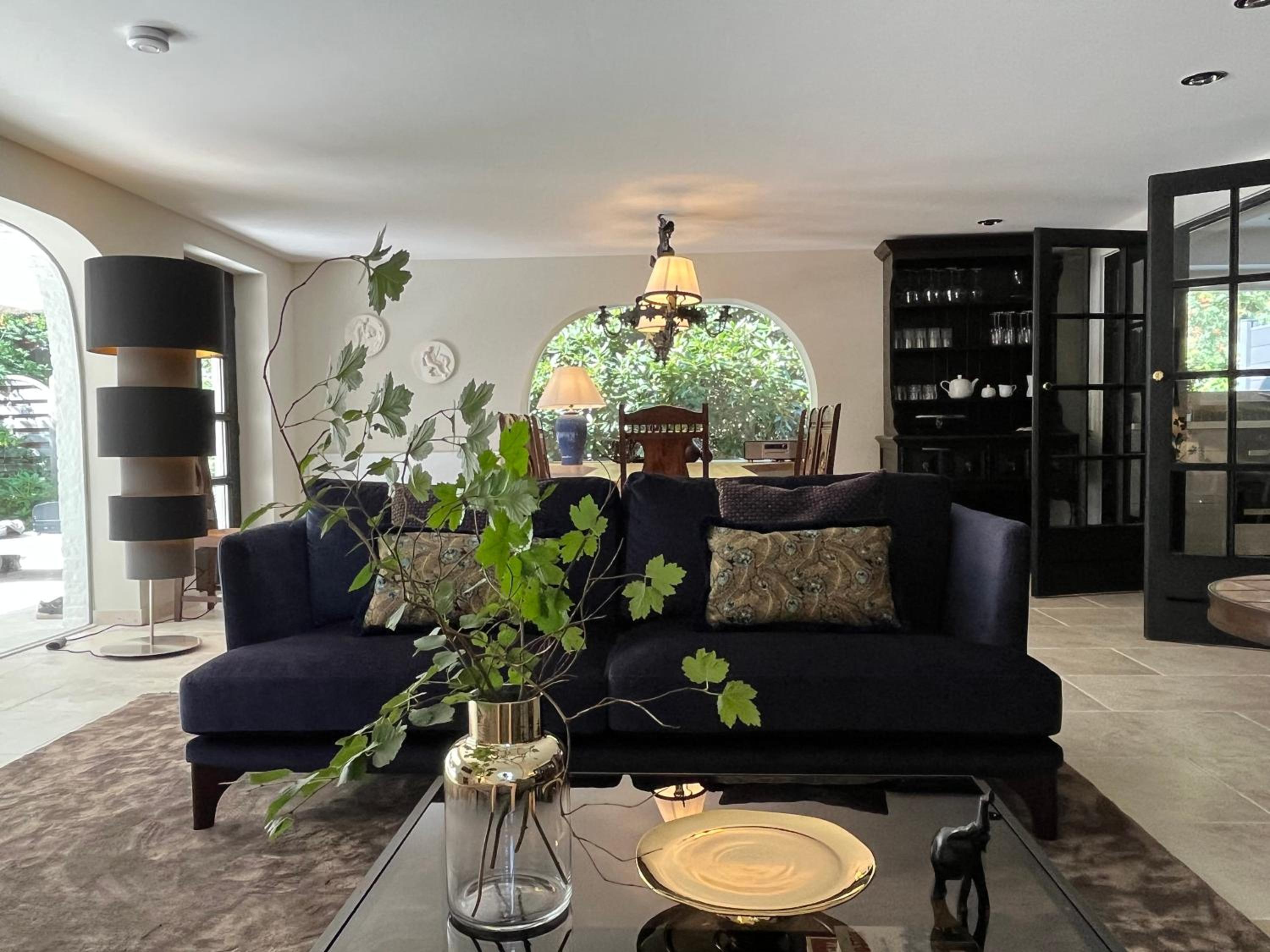 Villa photo 1