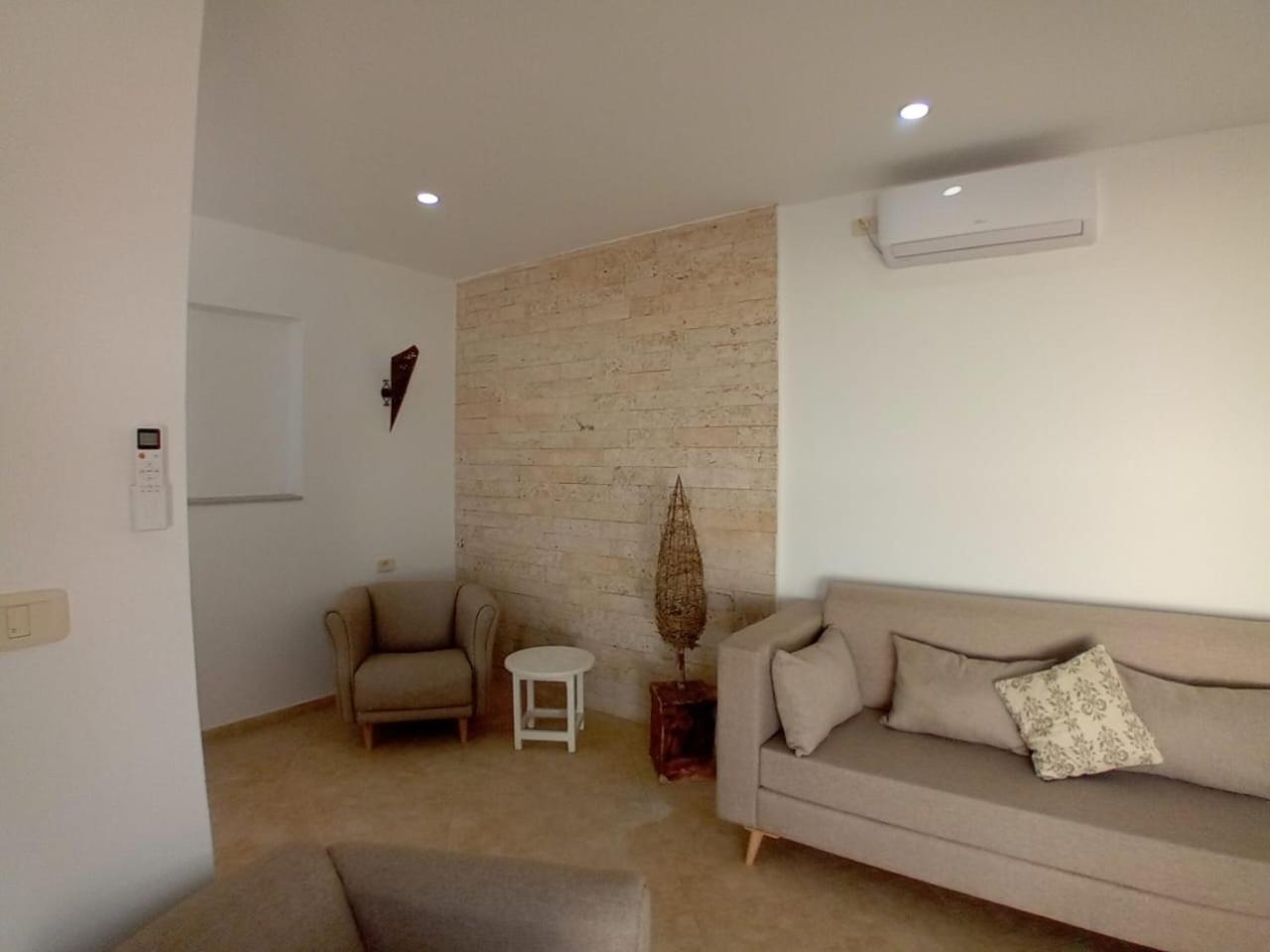 Three-Bedroom Villa photo 1
