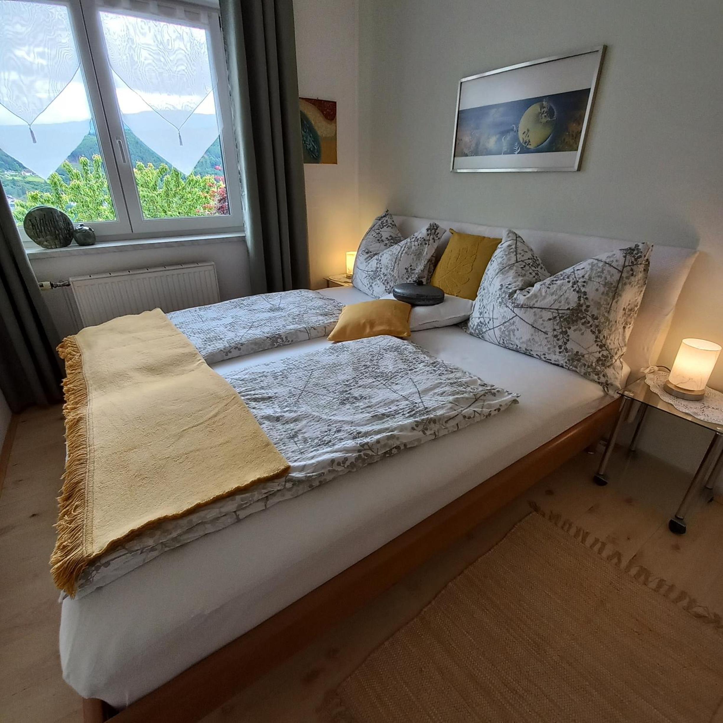 Apartment with Lake View photo 2