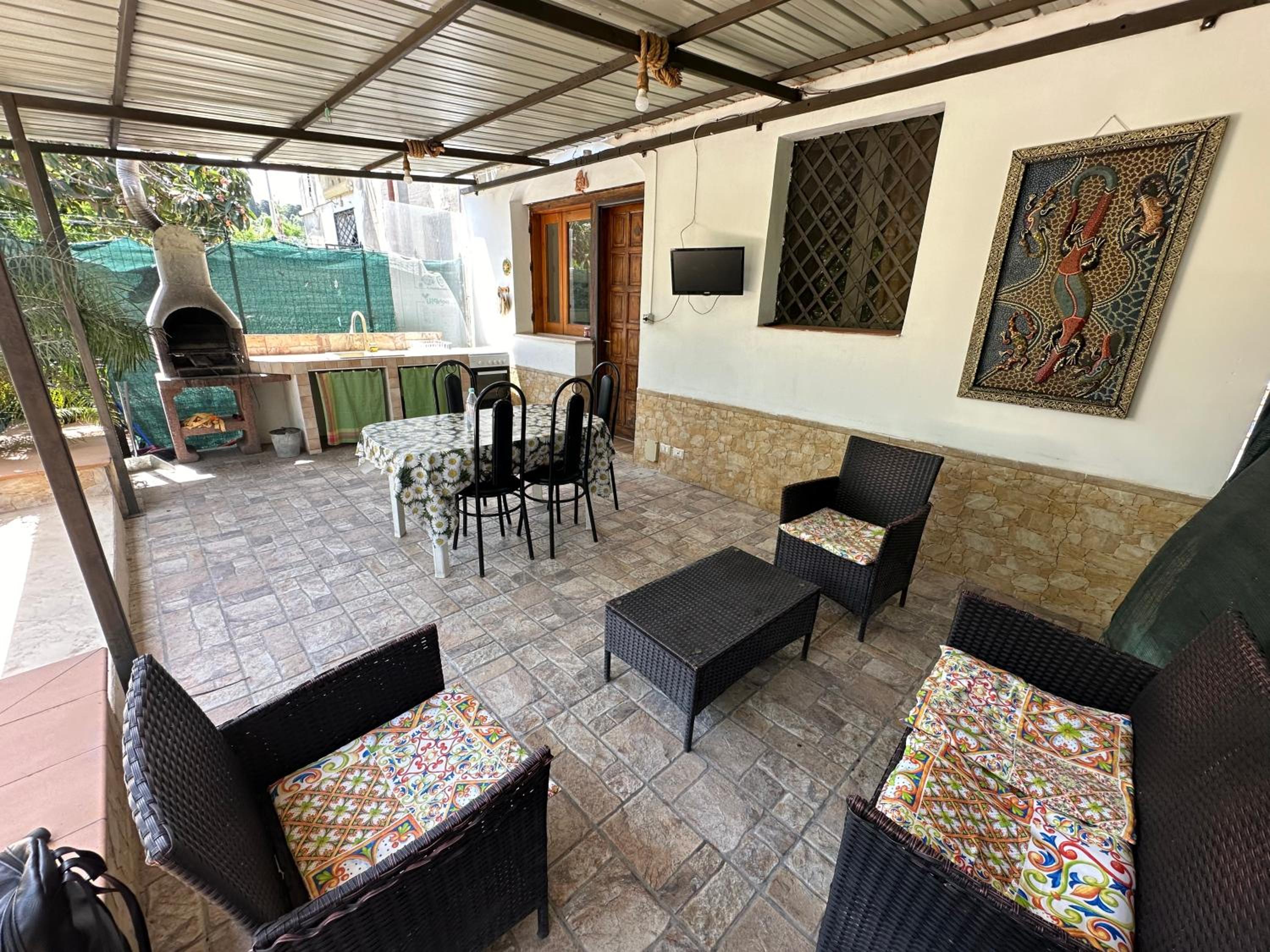 Villa with Garden View - Photo 36