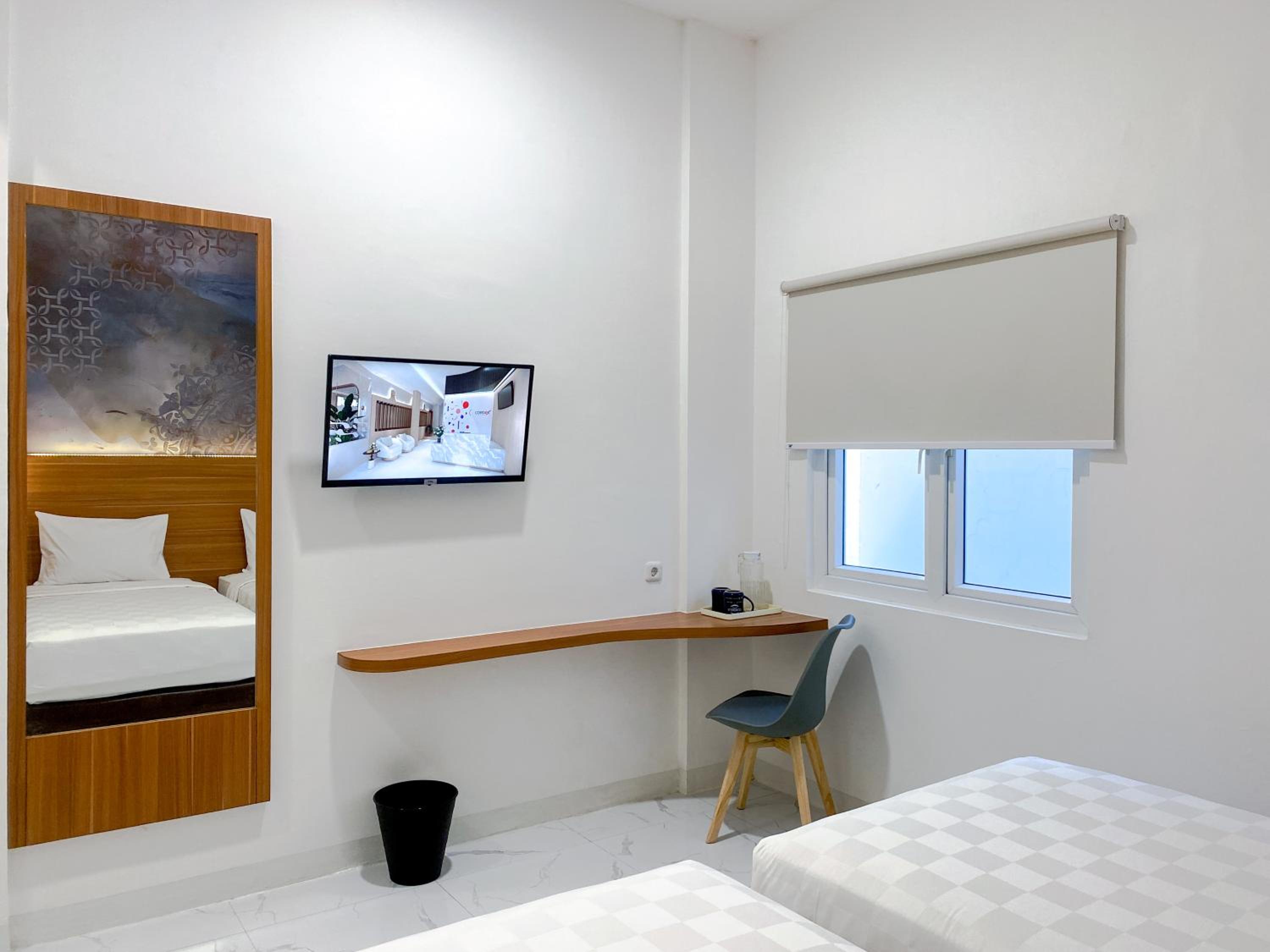 Deluxe Twin Room - Photo 2
