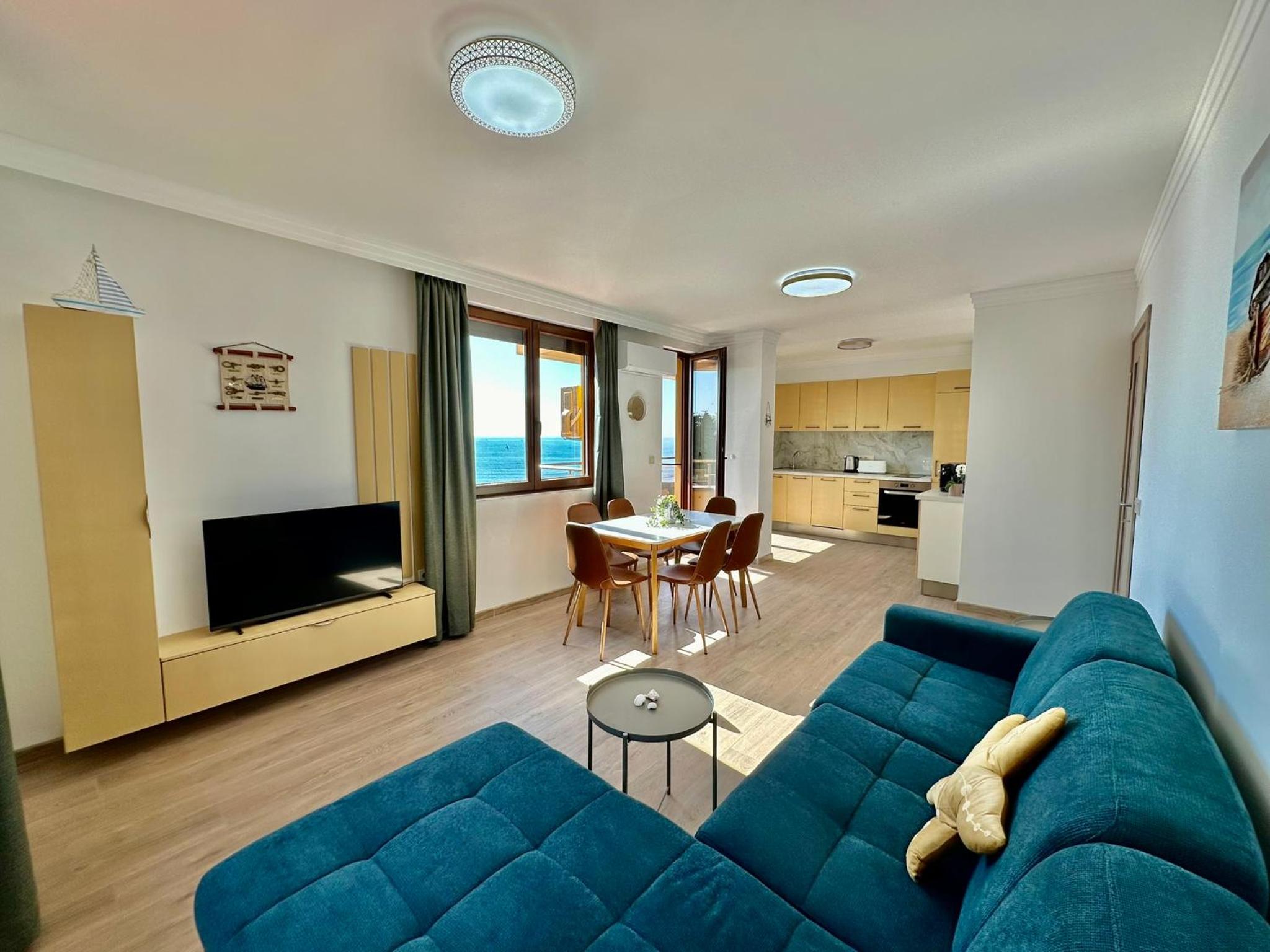 Two-Bedroom Deluxe Apartment with Harbor View