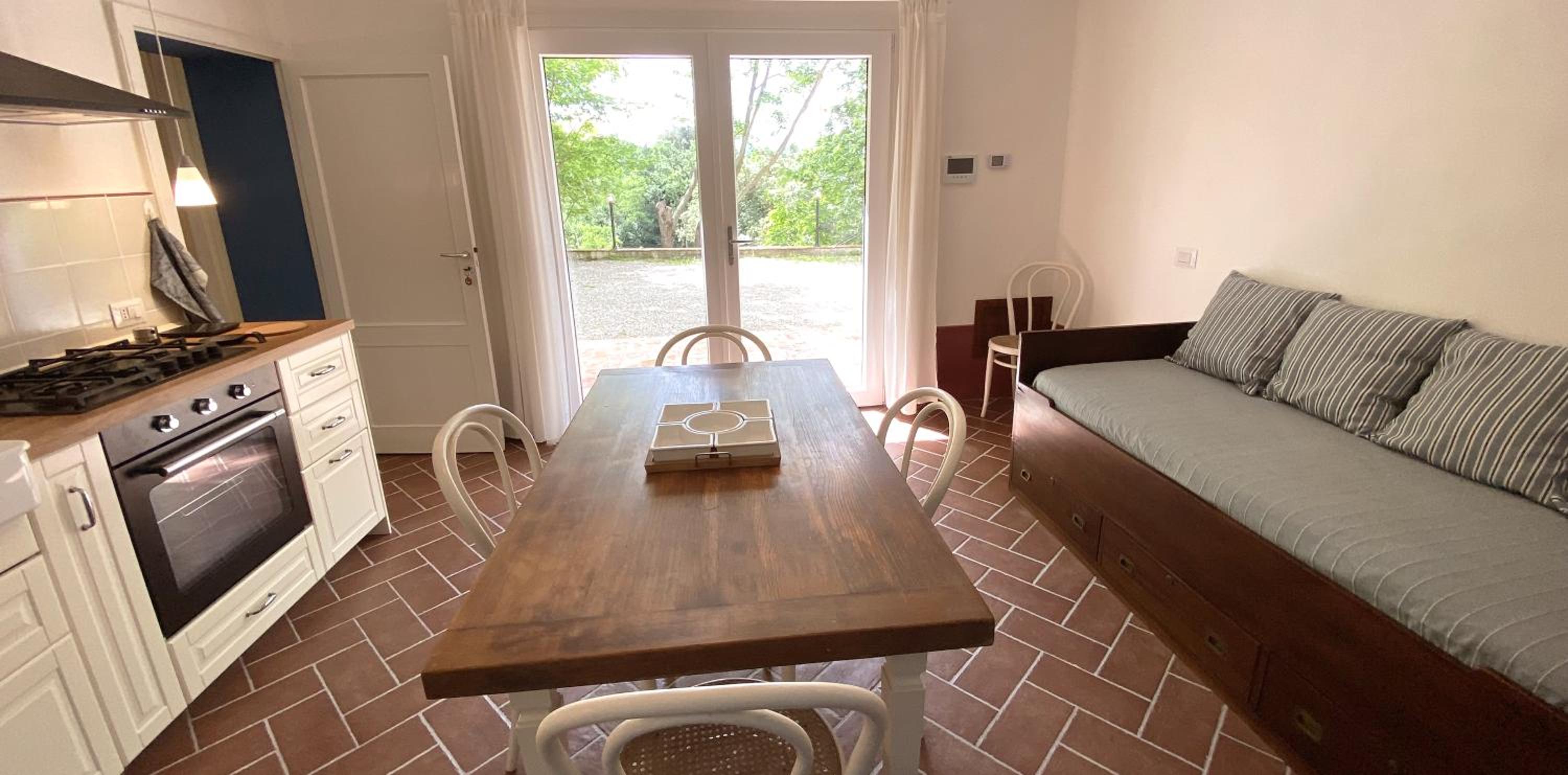 Apartment - Ground Floor photo 2