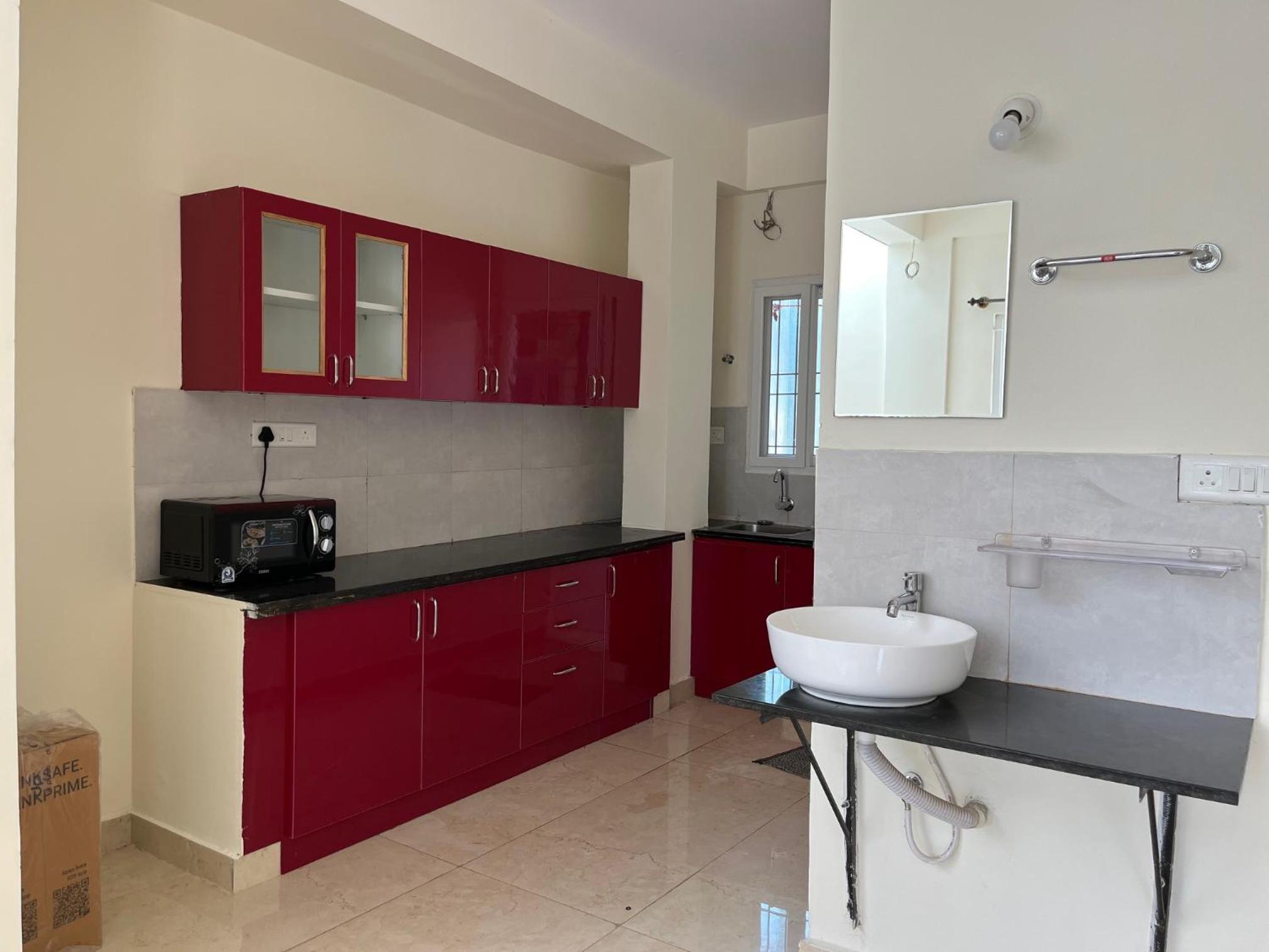 One-Bedroom Apartment - Photo 16