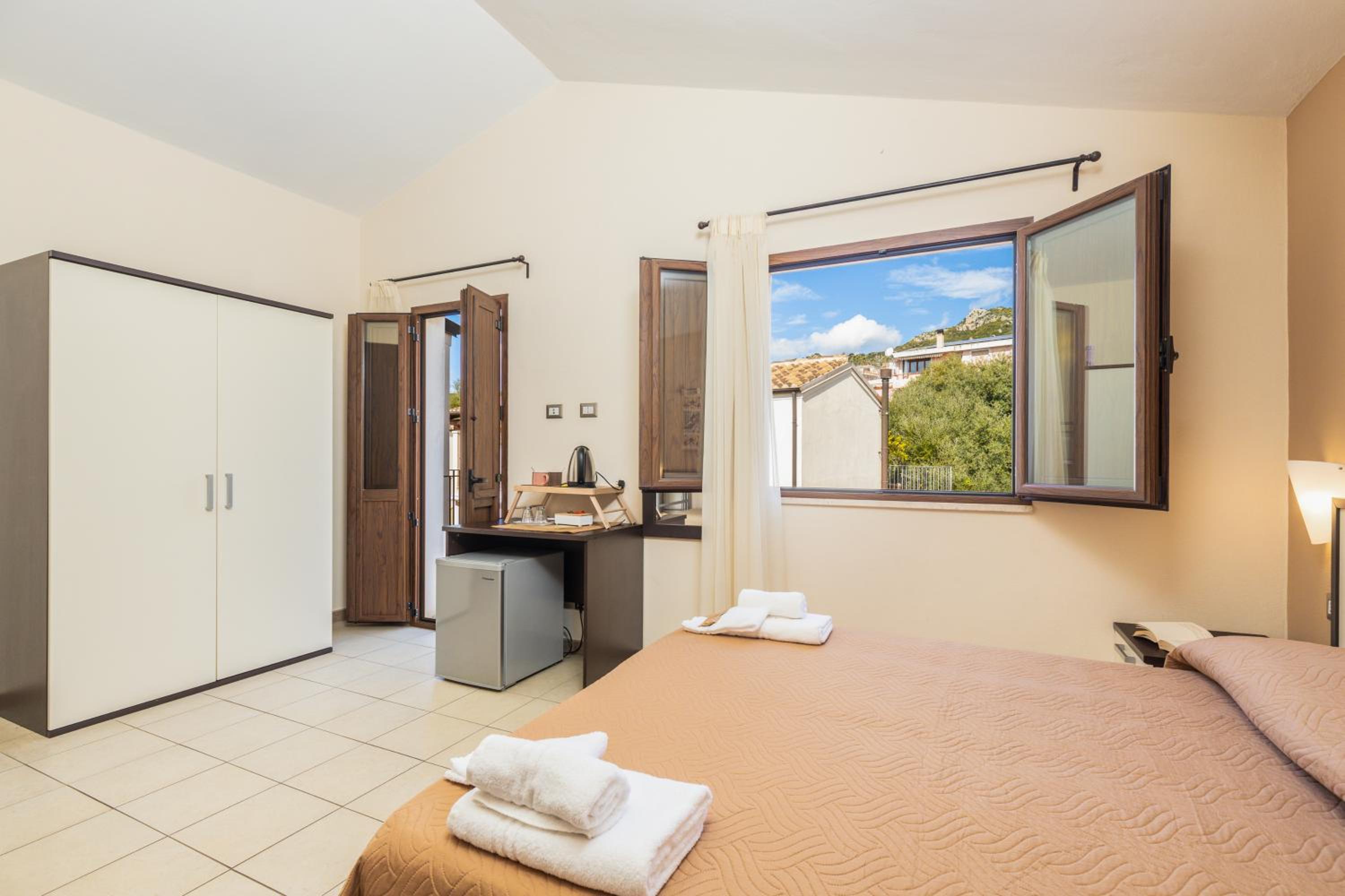 Double or Twin Room photo 1