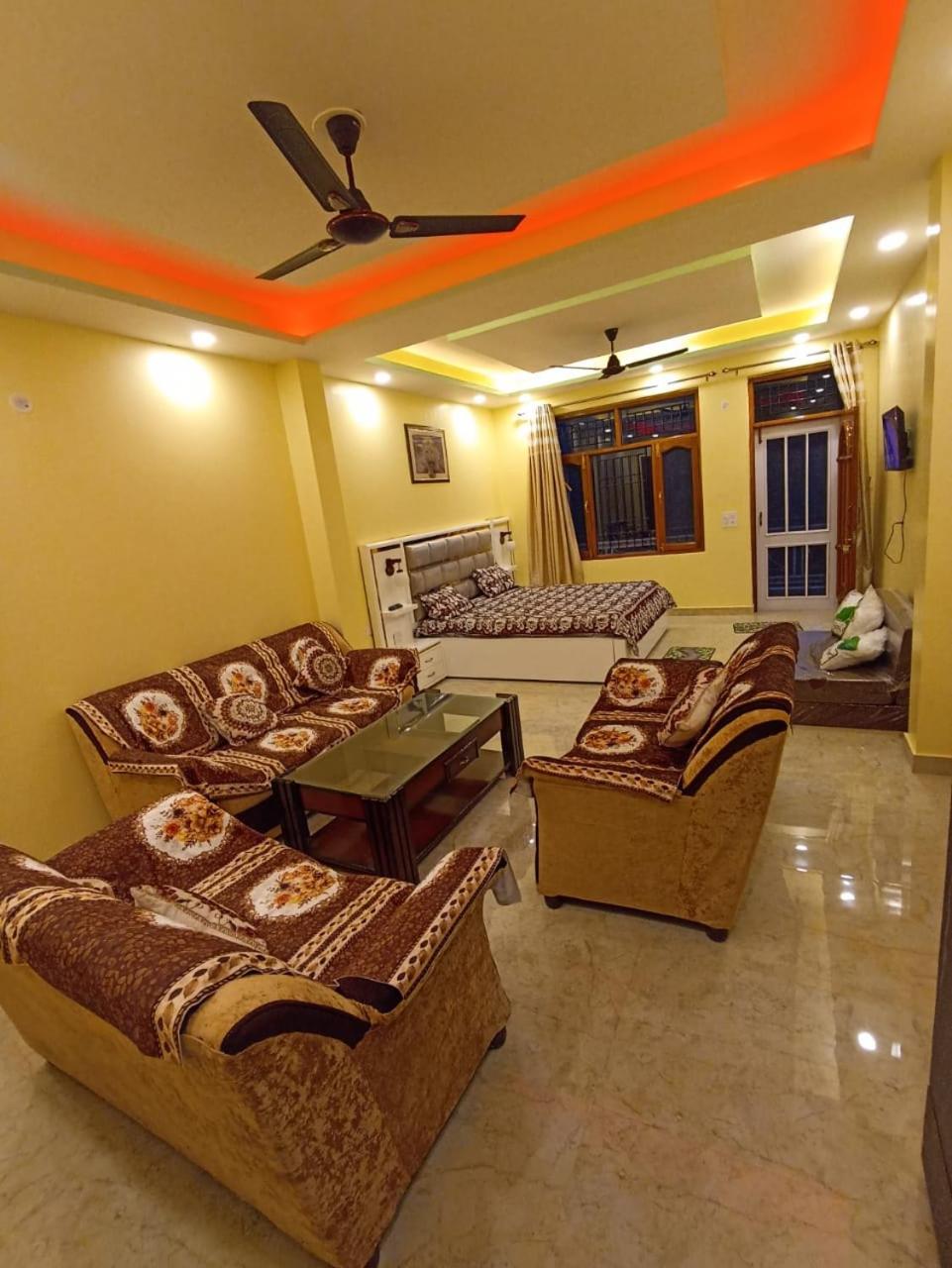 Family Room photo 2