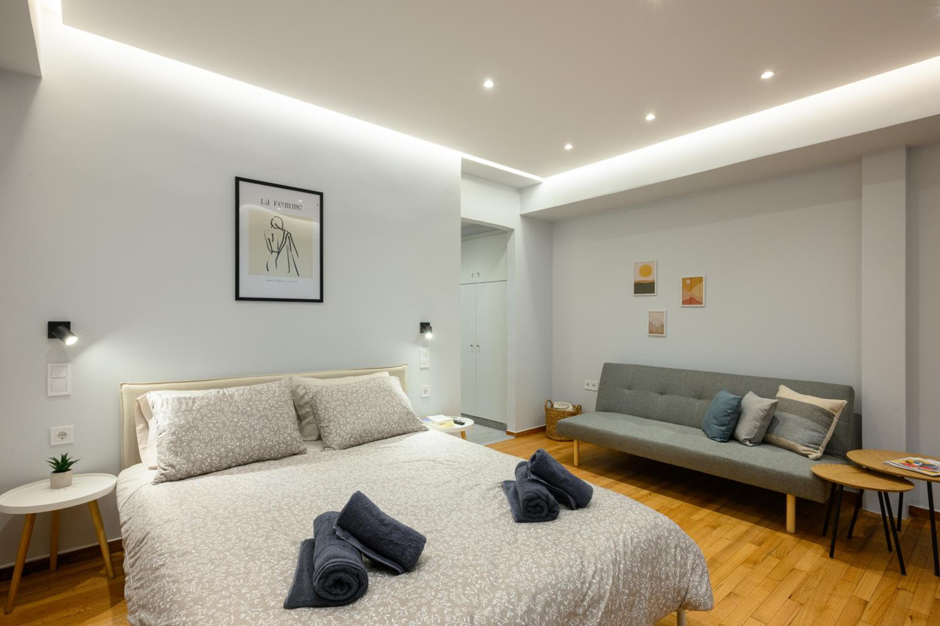 One-Bedroom Apartment