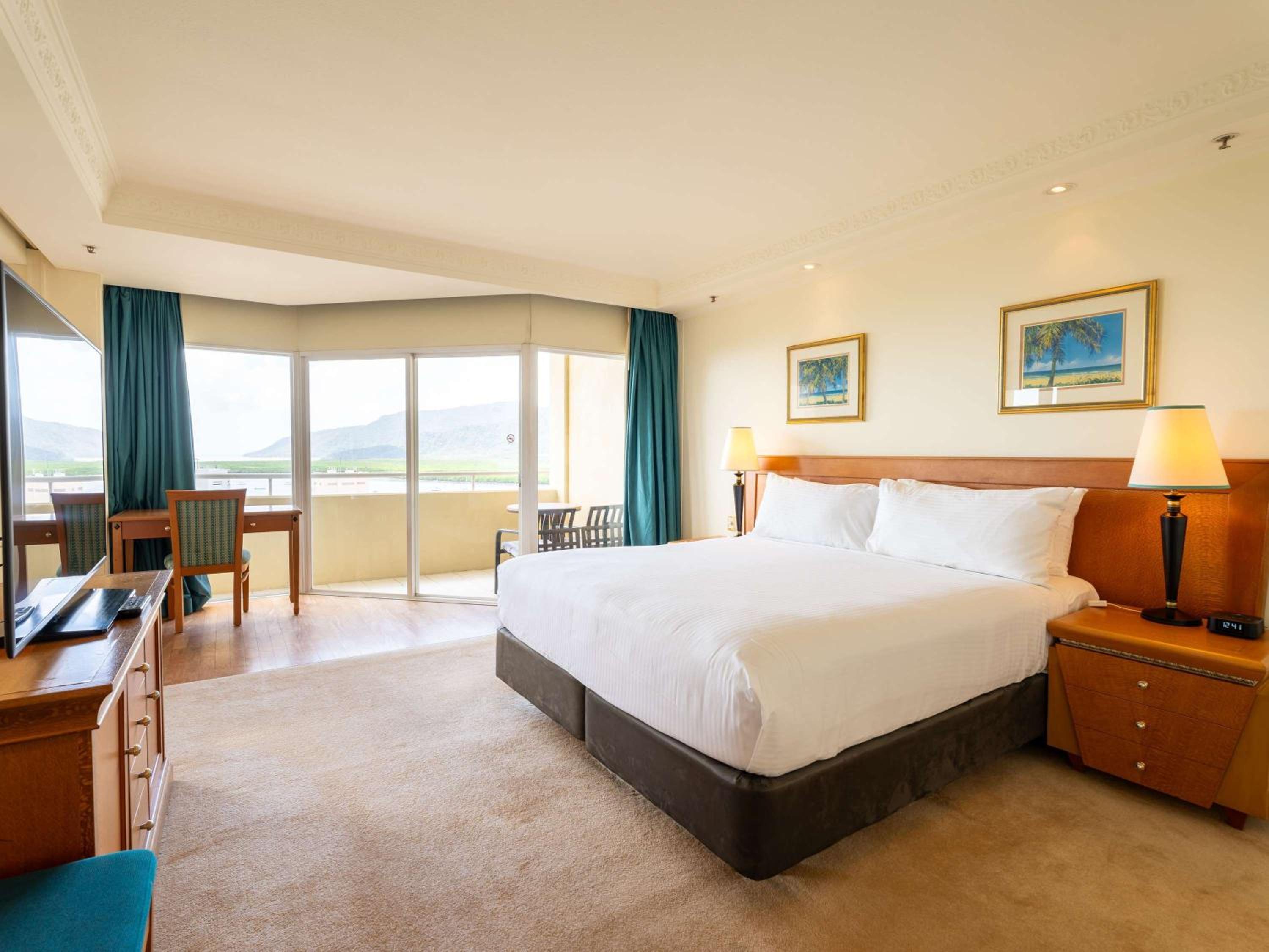 Executive King Suite with Harbor View