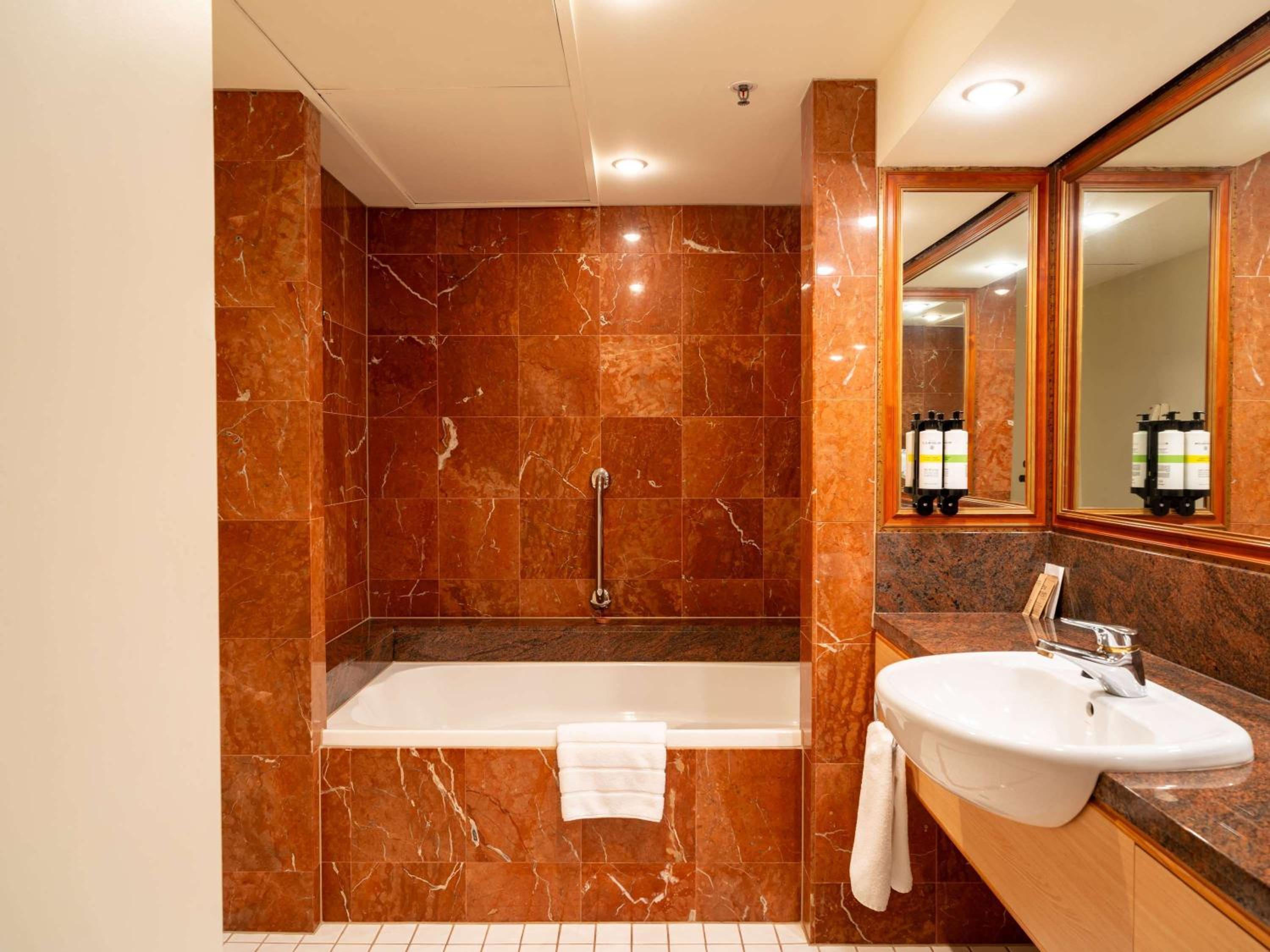 Executive King Suite with Harbor View