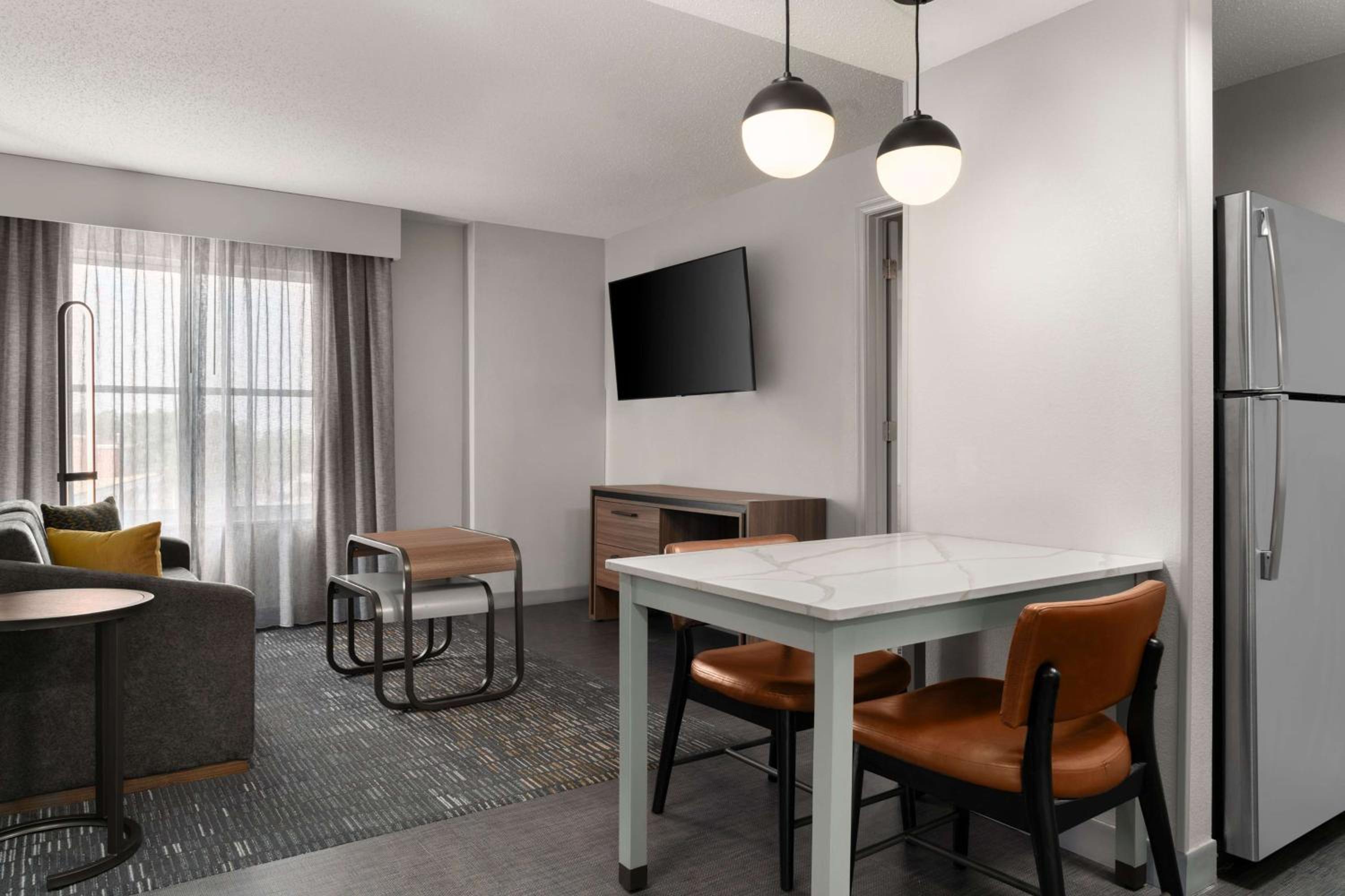 One-Bedroom King Suite - Non-Smoking - Photo 1