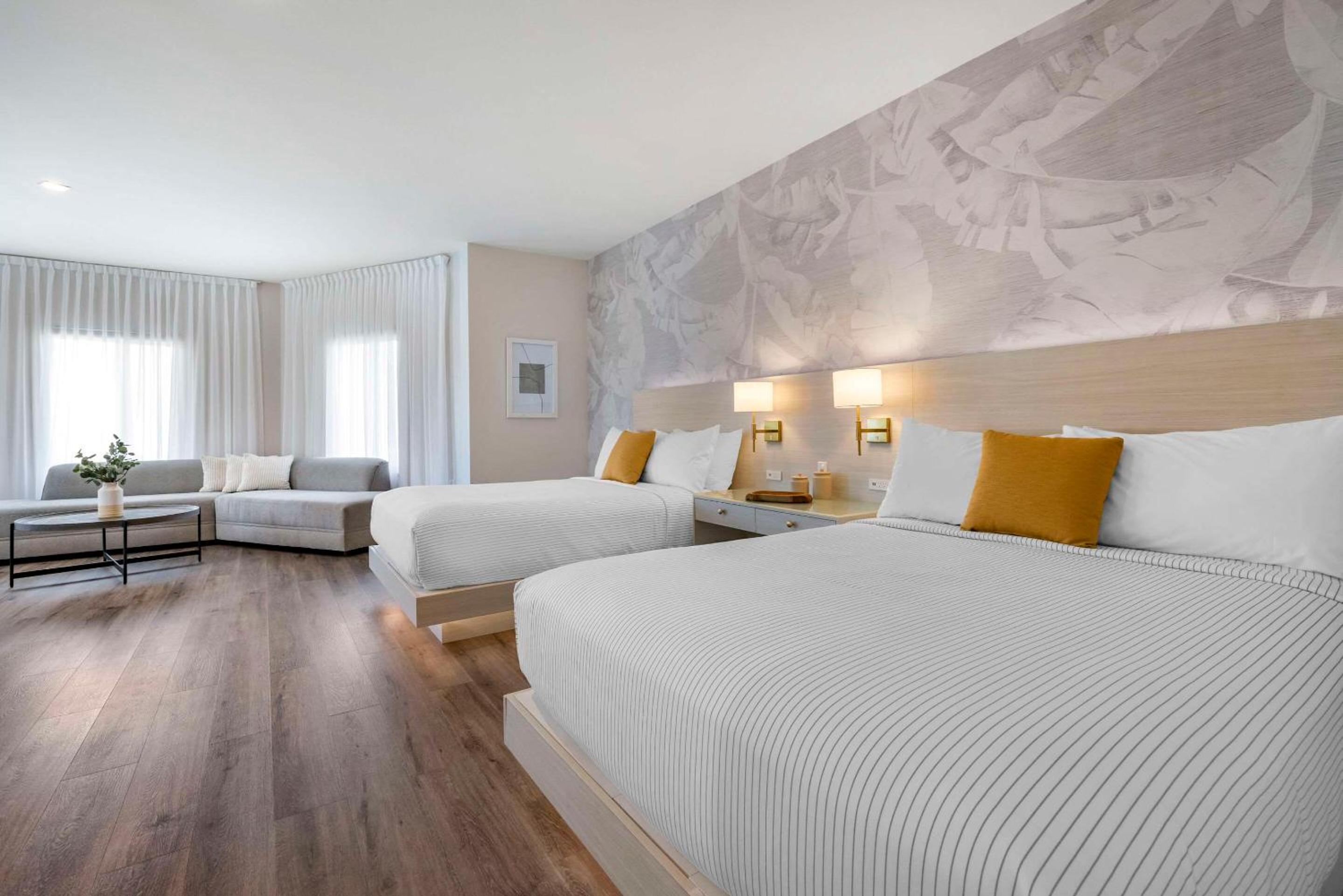 Queen Suite with Two Queen Beds - Accessible/Non Smoking