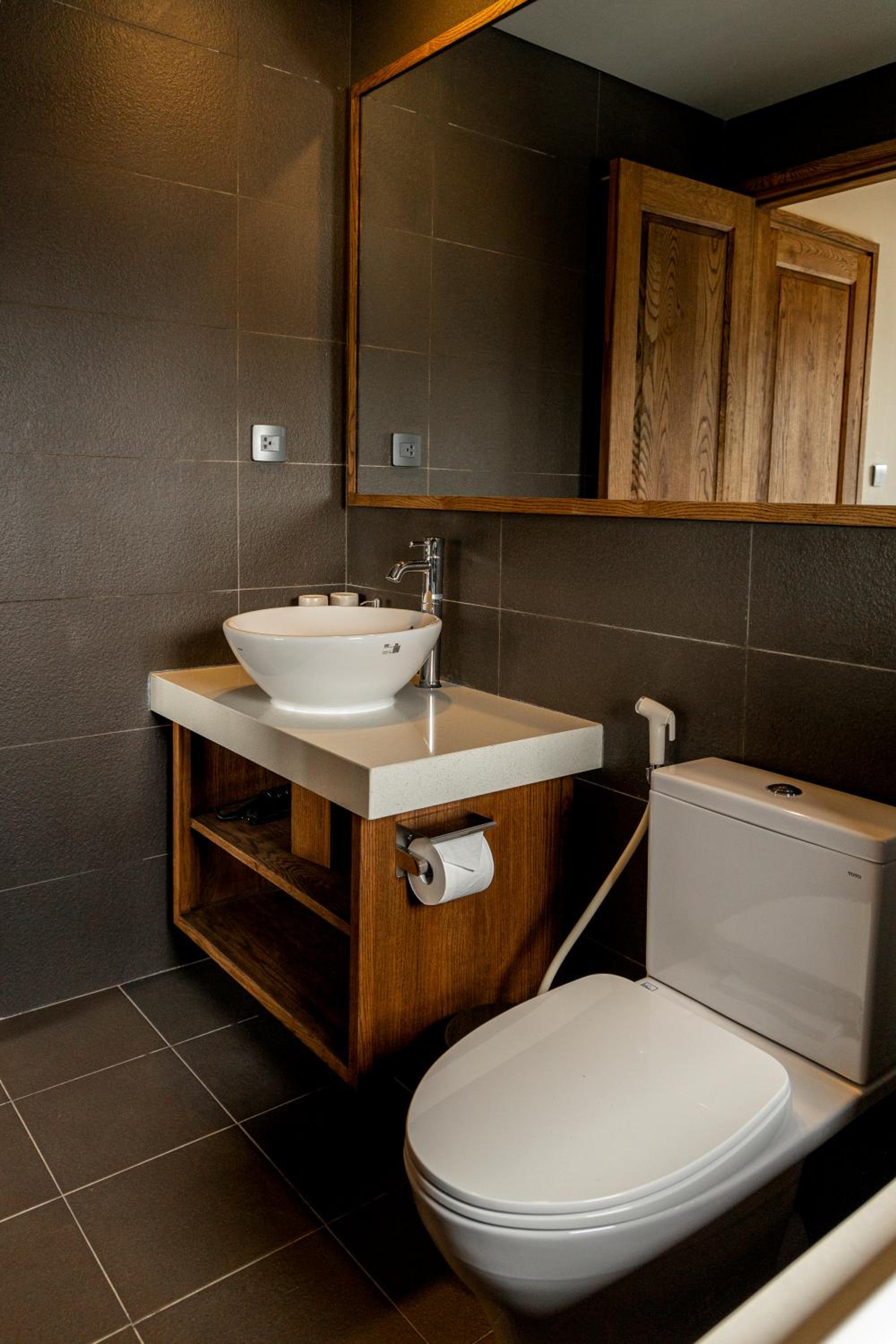 Suite - Photo 6