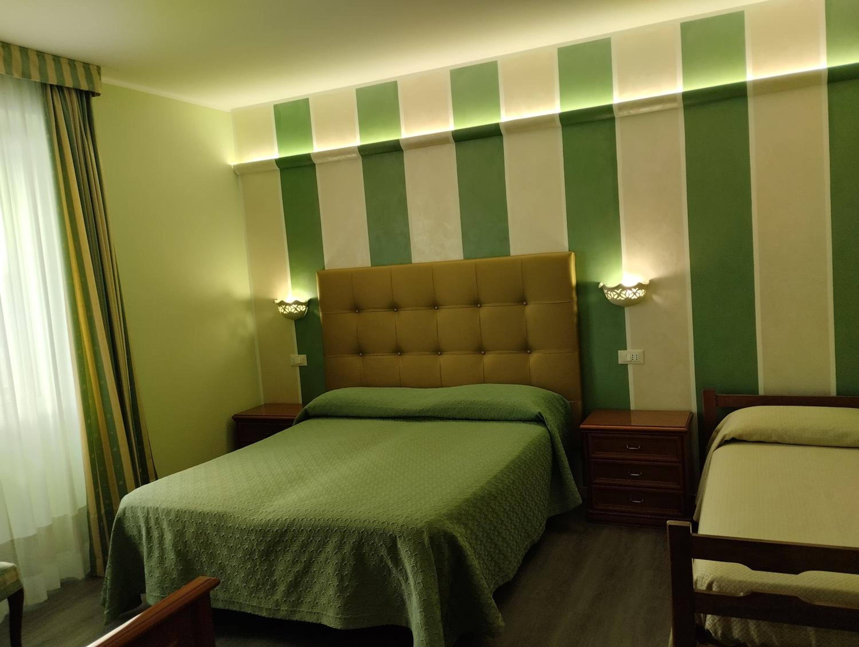 Economy Quadruple Room
