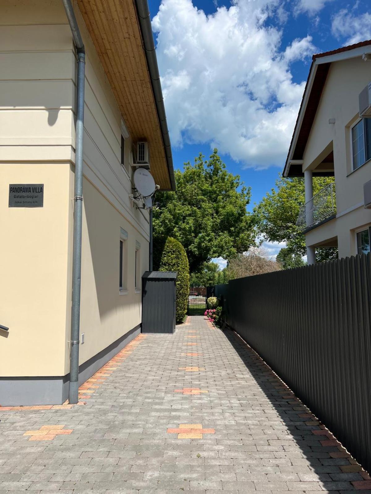 Apartment - Ground Floor with Lake View photo 2