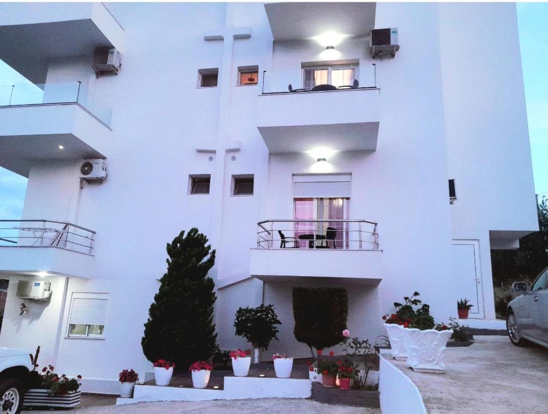 Deluxe Triple Room with Sea View photo 2