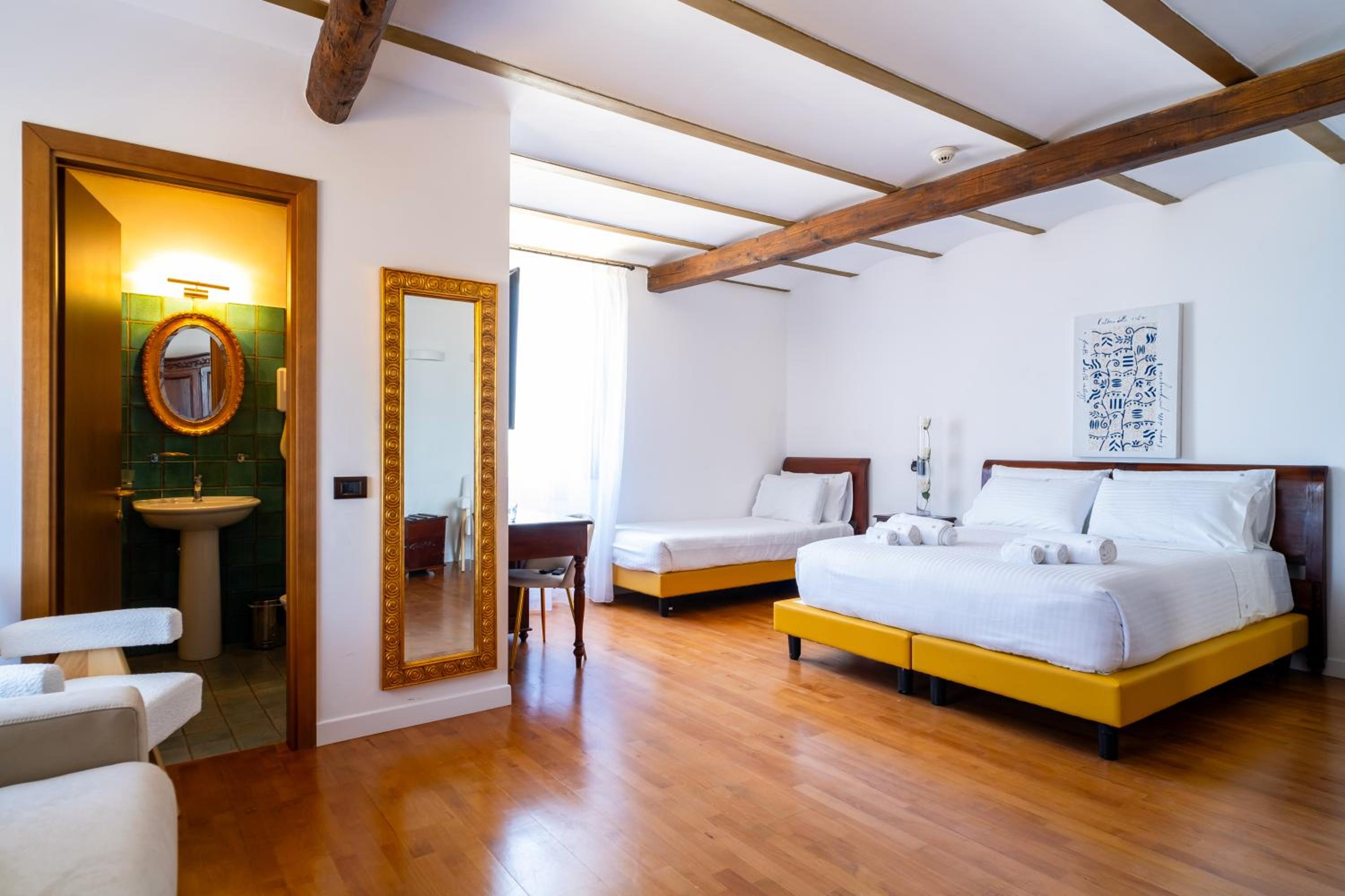 Standard Quadruple Room photo 3