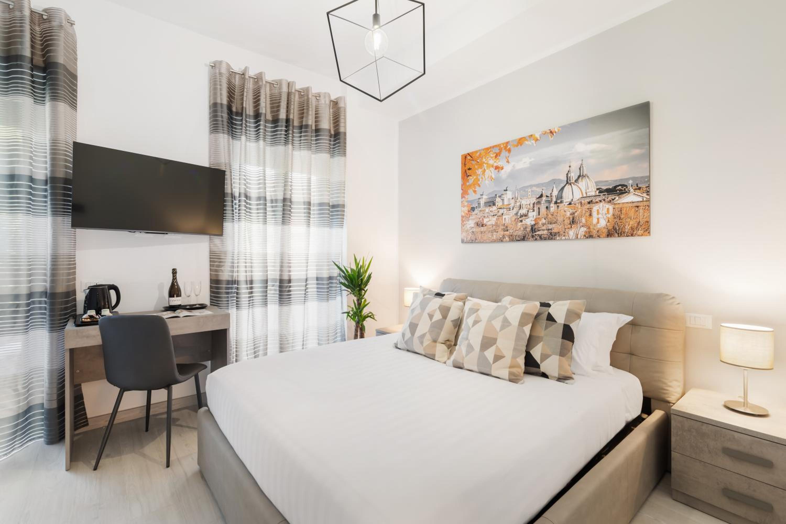 Deluxe Double Room with Balcony
