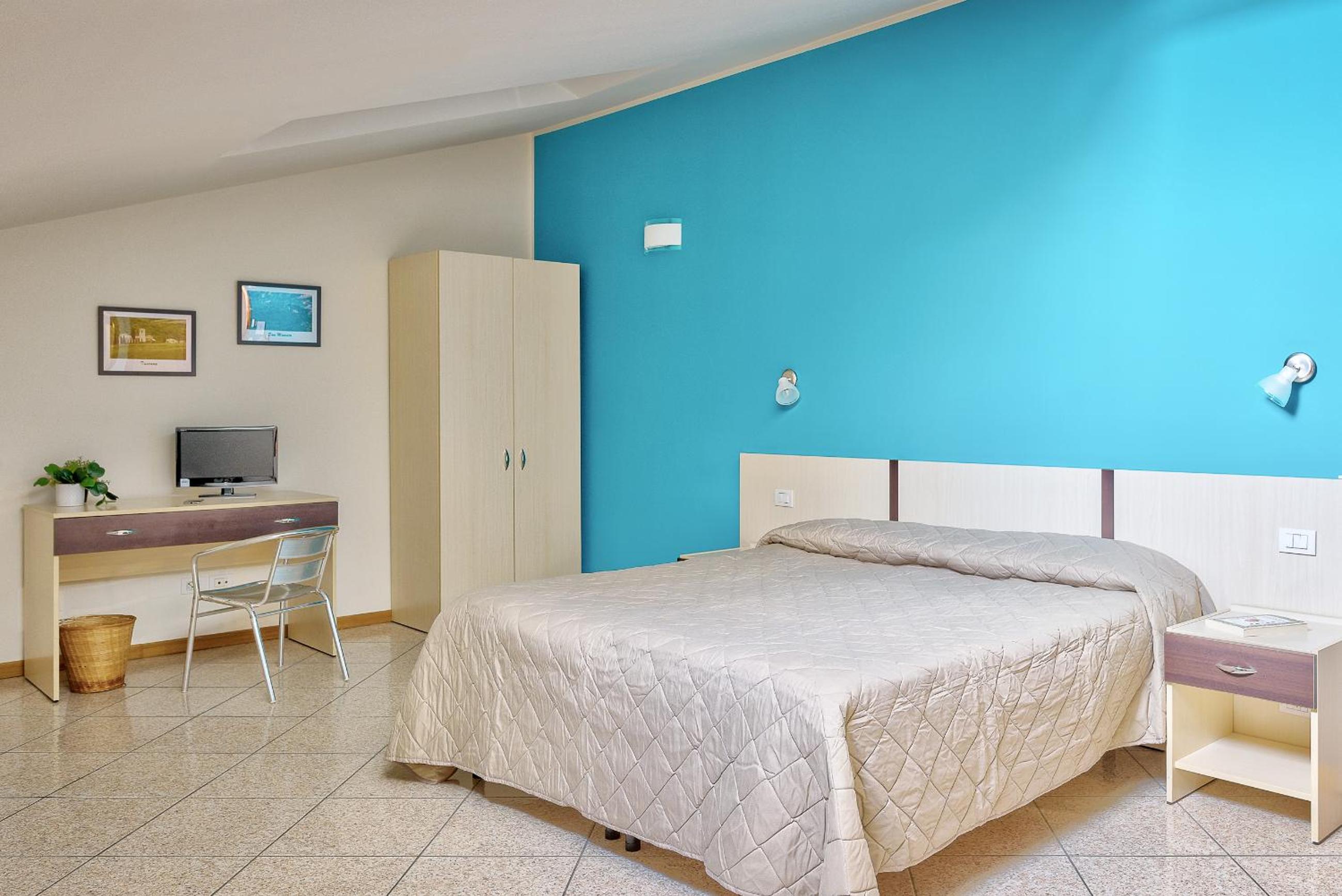 Basic Triple Room