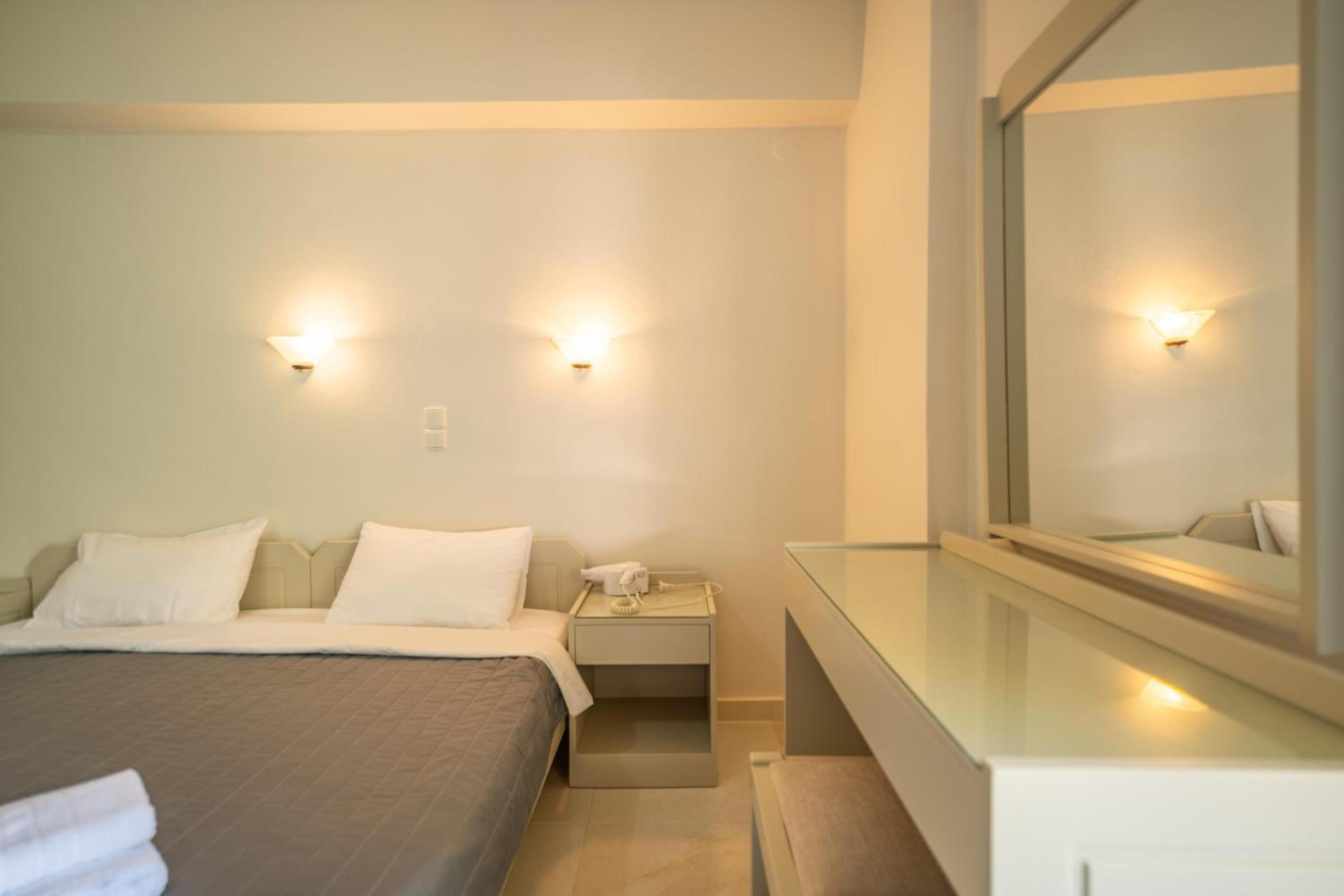 Quarto Triplo Básico