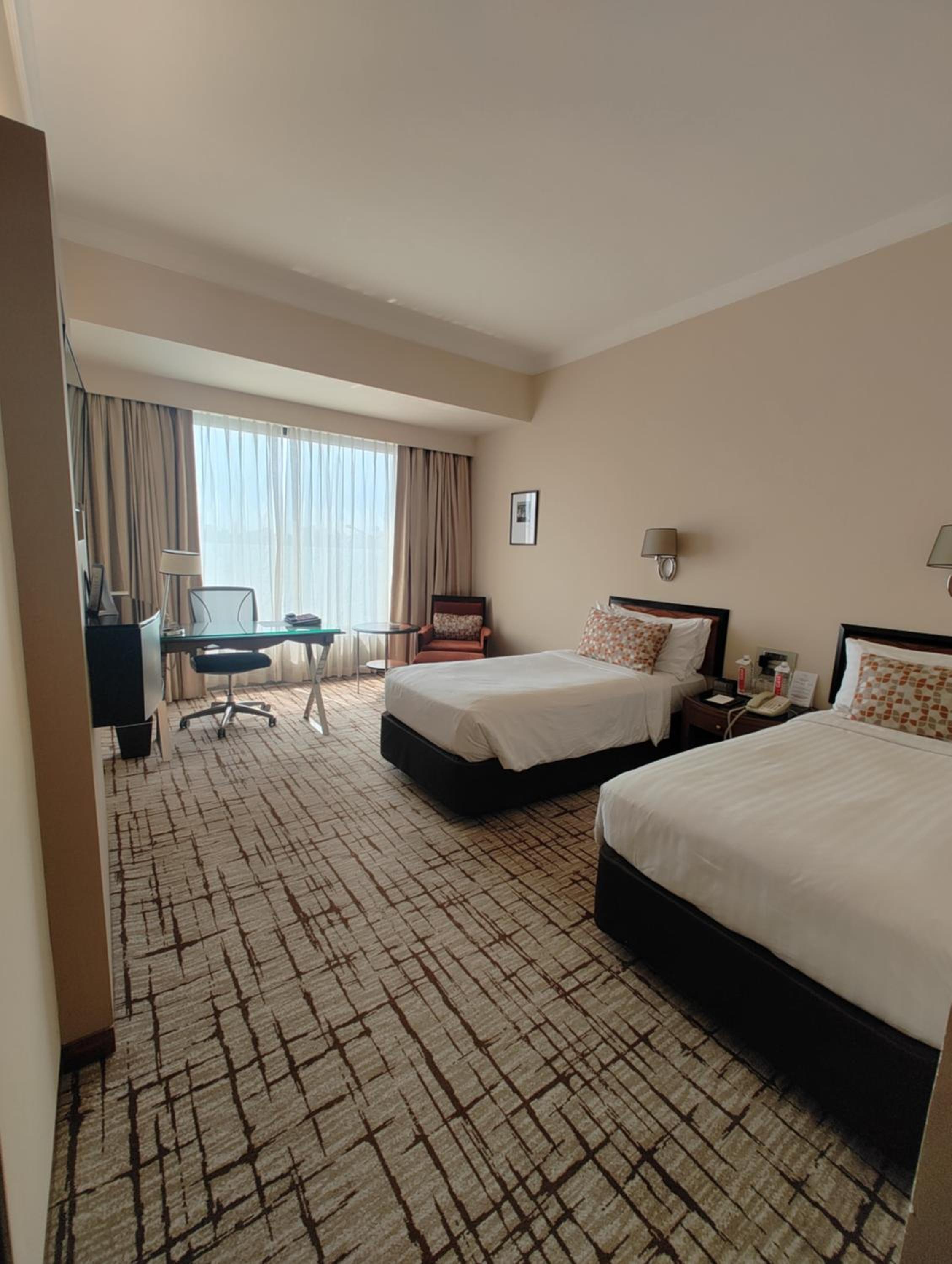 Sea Facing Room - 2 Single Beds - Photo 4