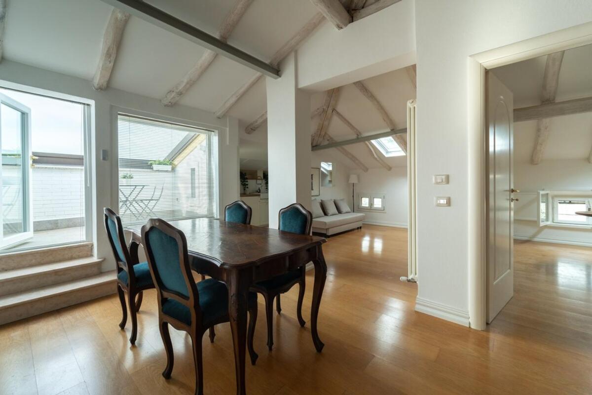 Apartment photo 2