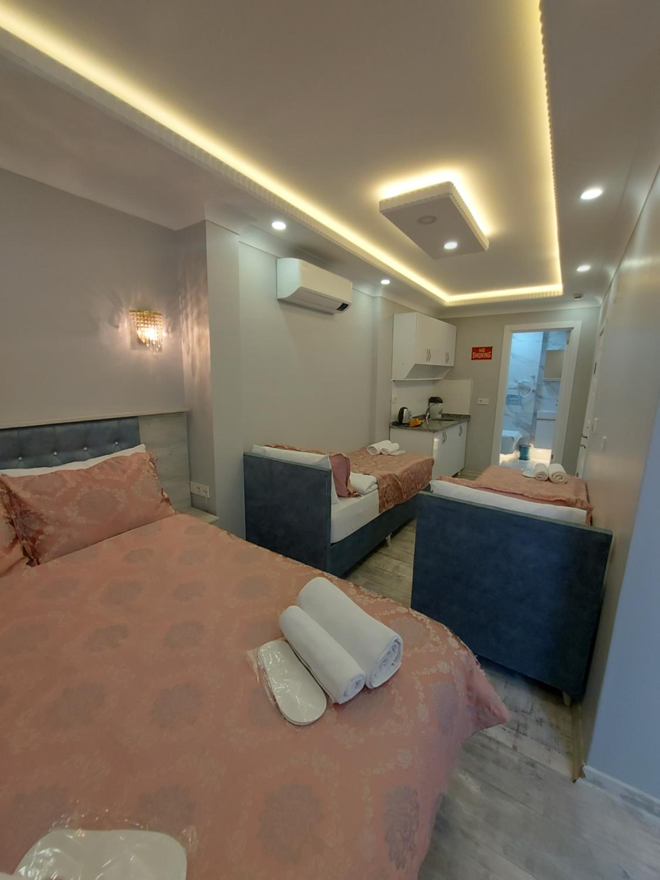 Standard Quadruple Room photo 2